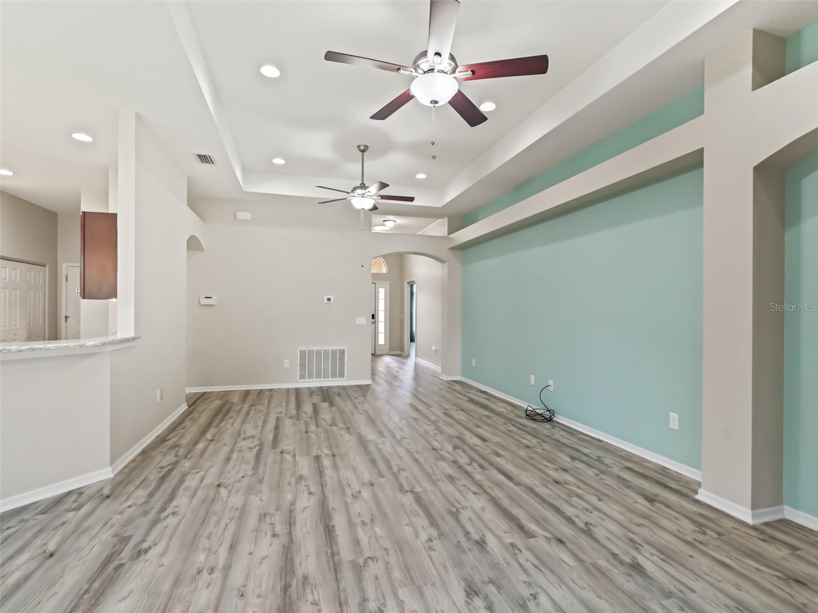 5068 NEPTUNE CIR, OXFORD, FL, 34484