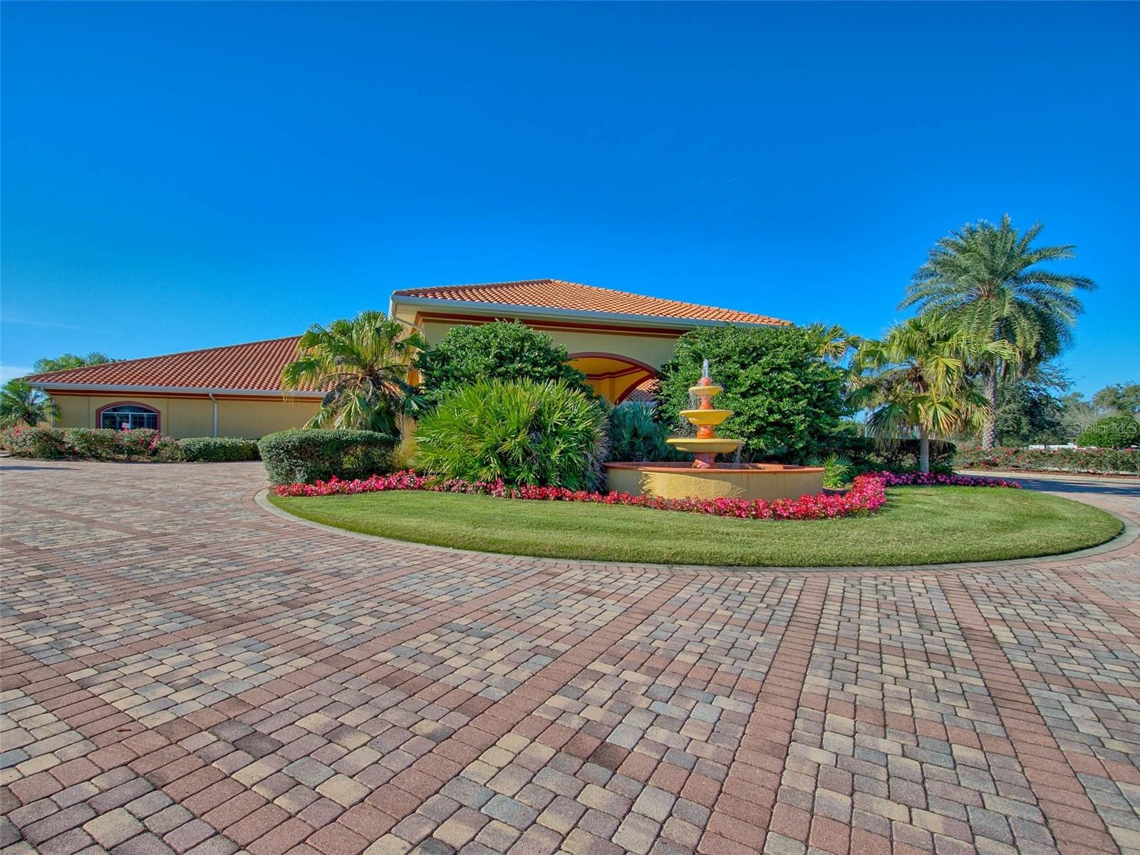 5068 NEPTUNE CIR, OXFORD, FL, 34484