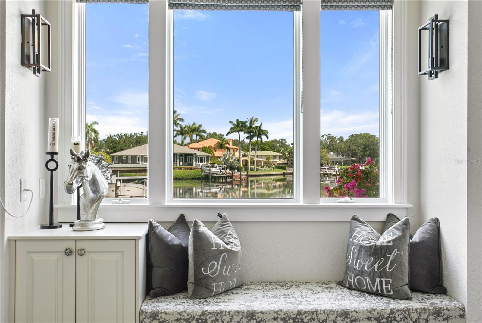 U8248639 Property Photo