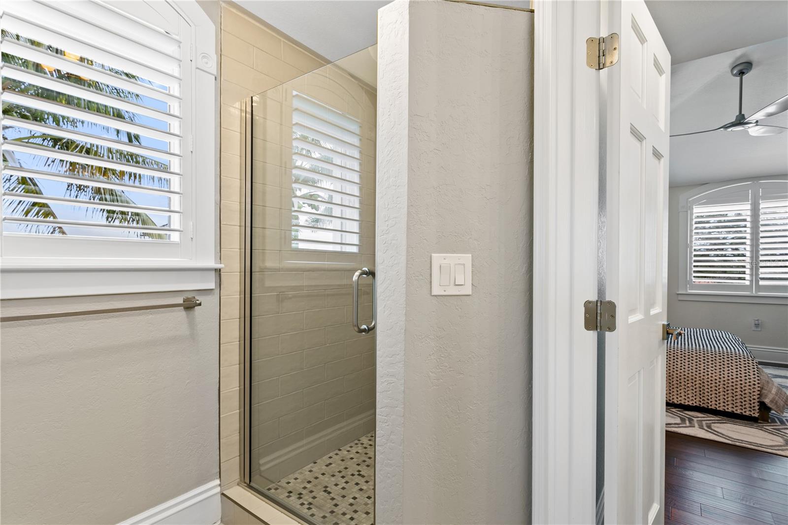 U8248639 Property Photo