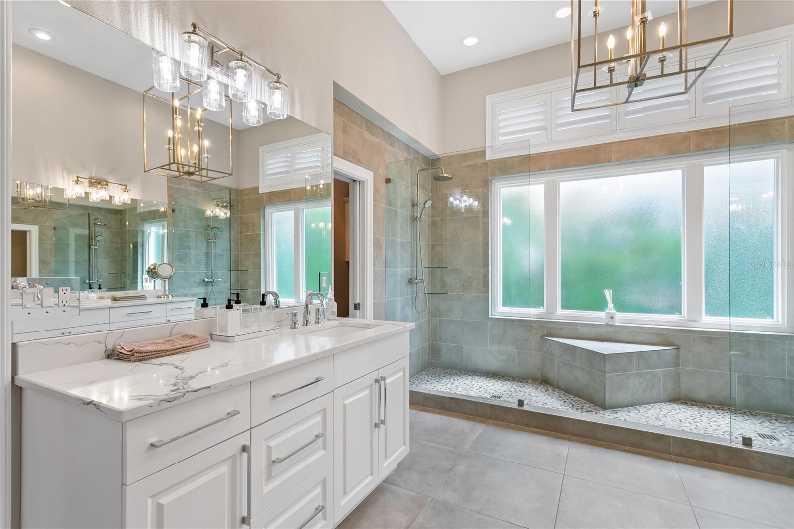 U8248639 Property Photo