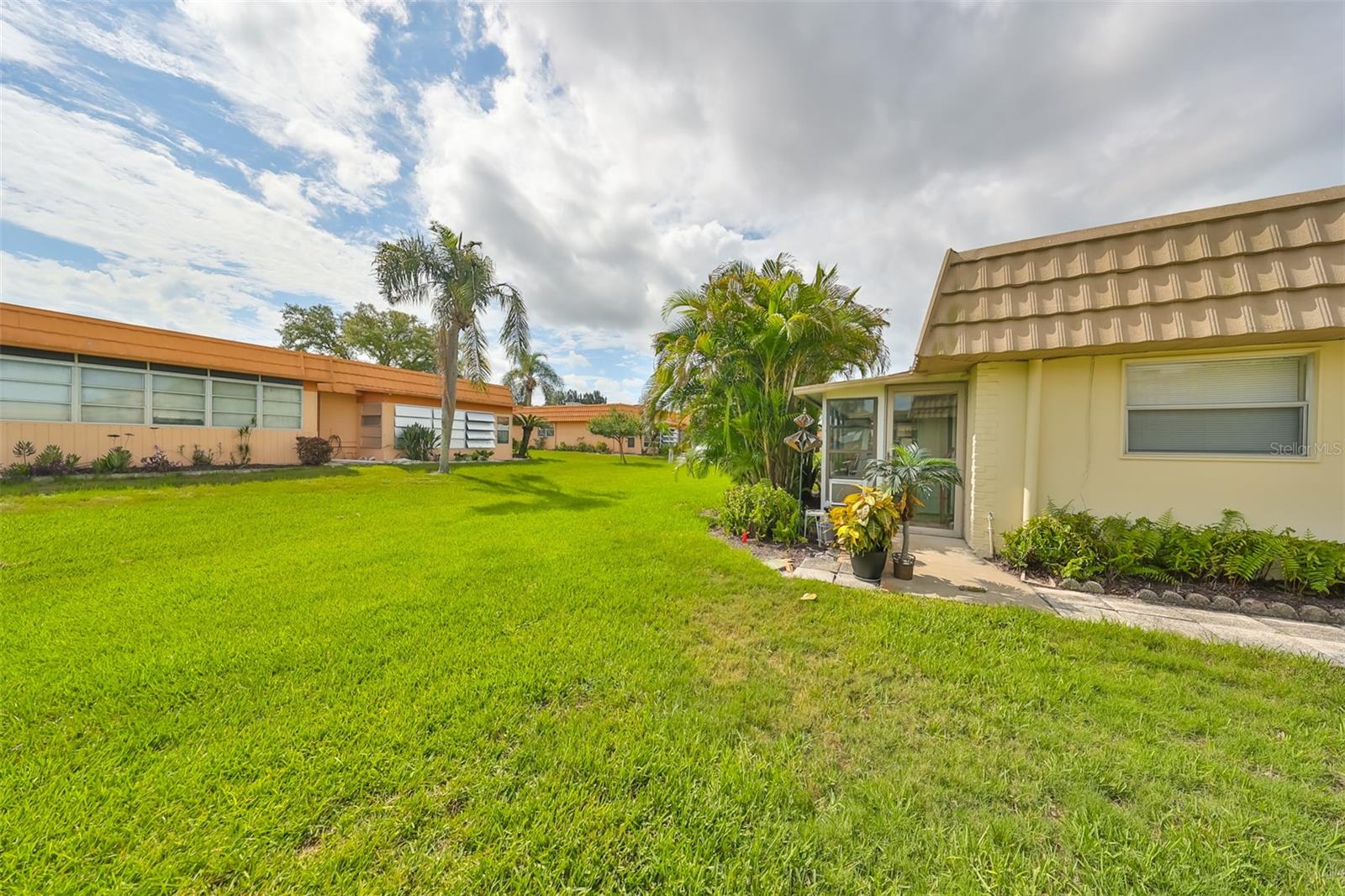 202 BEDFORD ST #57, SUN CITY CENTER, FL, 33573