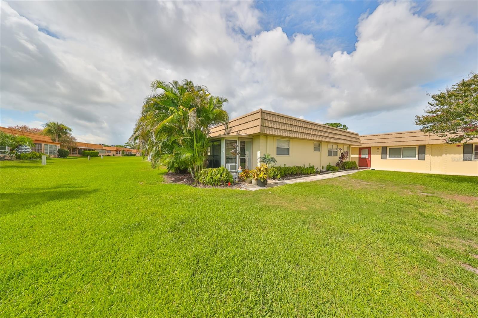 202 BEDFORD ST #57, SUN CITY CENTER, FL, 33573