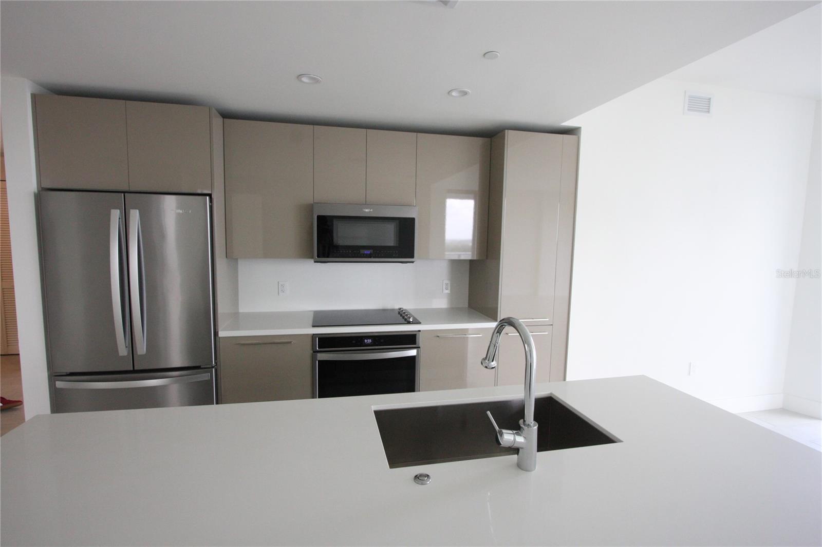2000 METROPICA WAY #1609, SUNRISE, FL, 33323