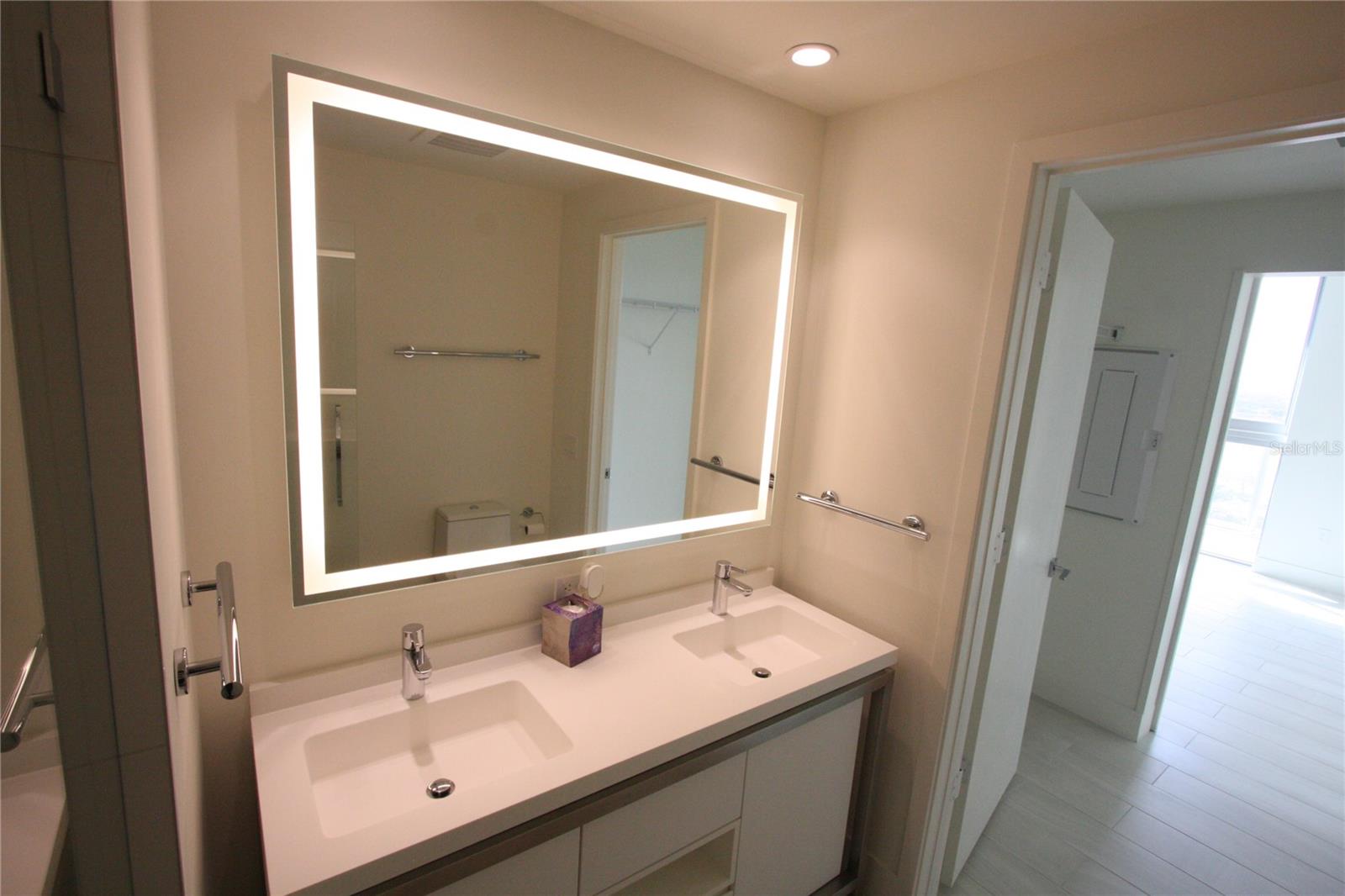 2000 METROPICA WAY #1609, SUNRISE, FL, 33323