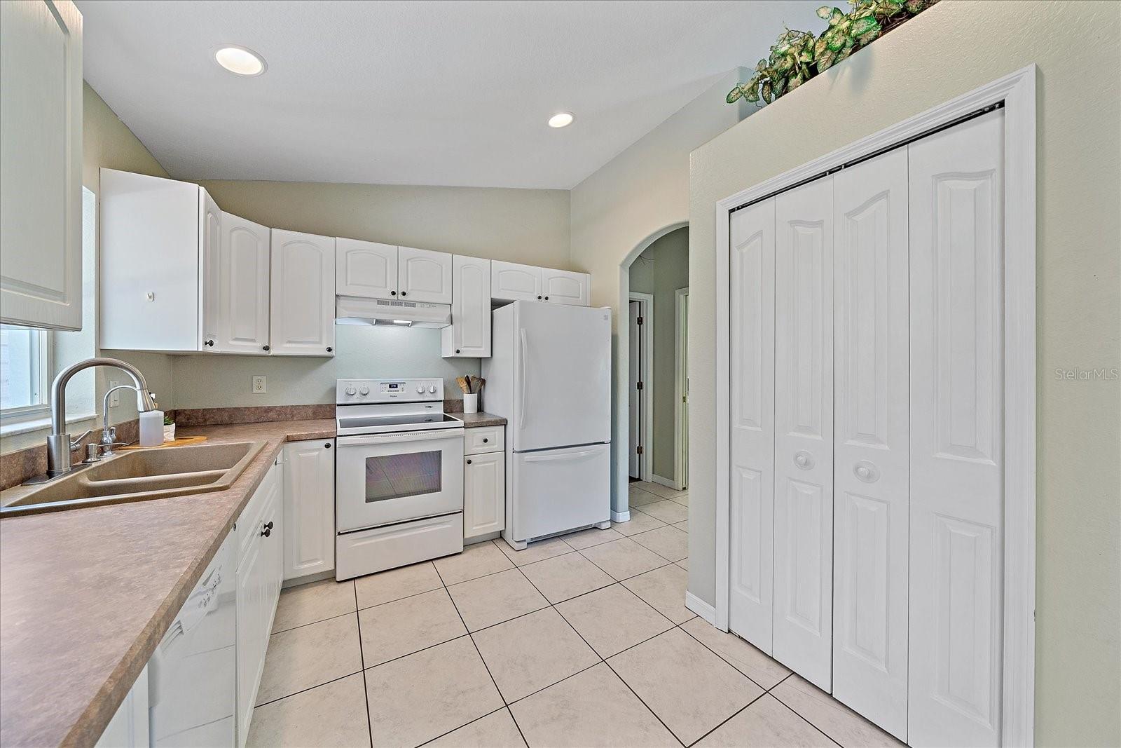 2484 COVER LN, NORTH PORT, FL, 34286