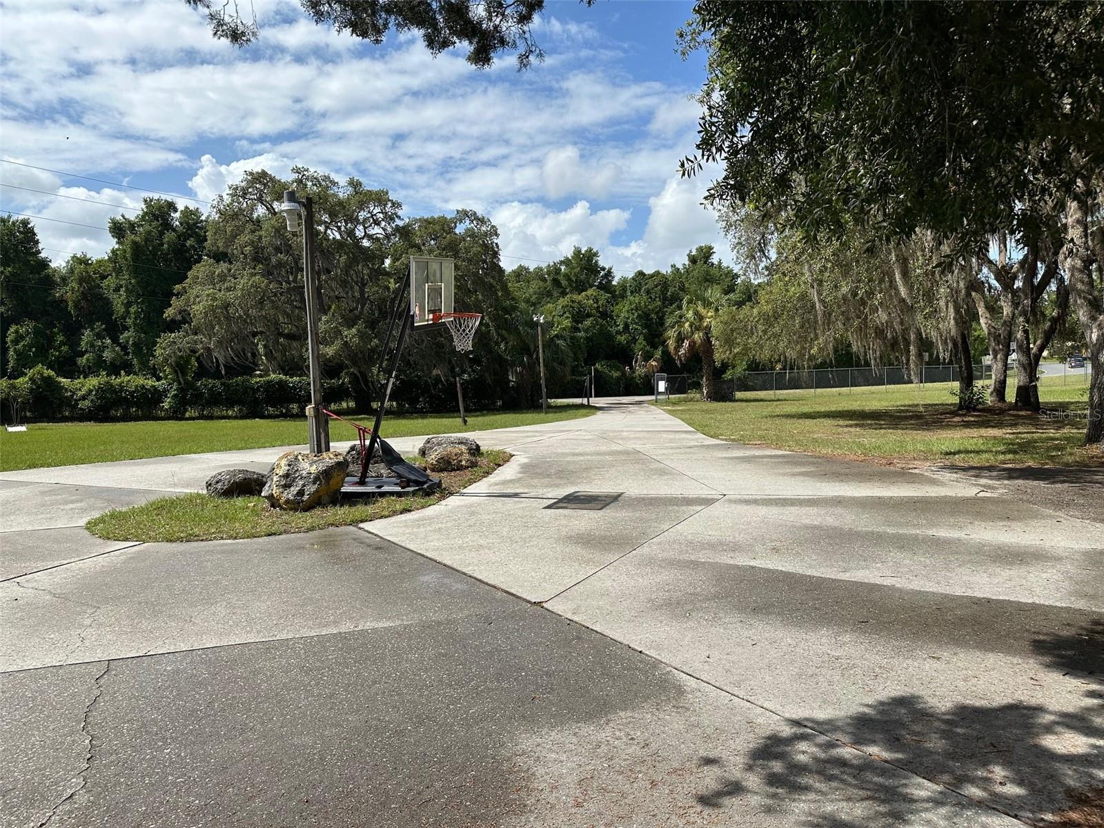 INVERNESS, FL, 34453