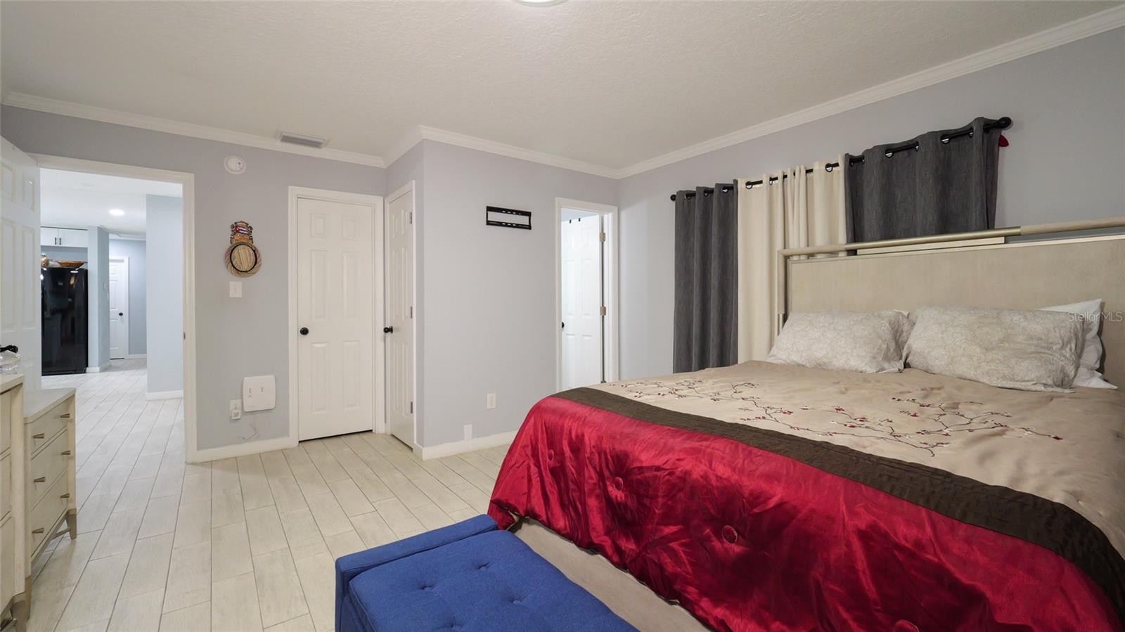 2226 S KINGS AVE, BRANDON, FL, 33511