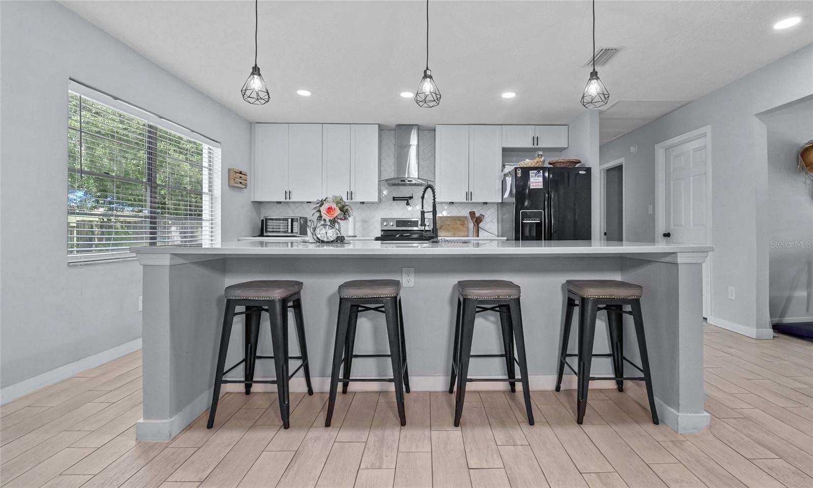 2226 S KINGS AVE, BRANDON, FL, 33511