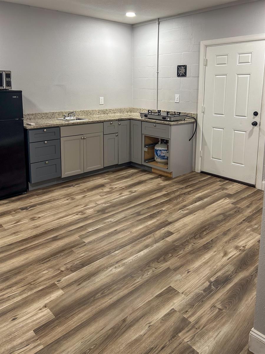 2226 S KINGS AVE, BRANDON, FL, 33511