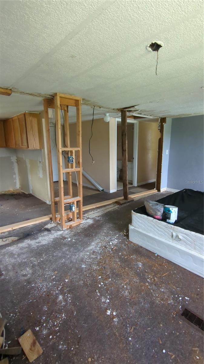 OM681371 Property Photo