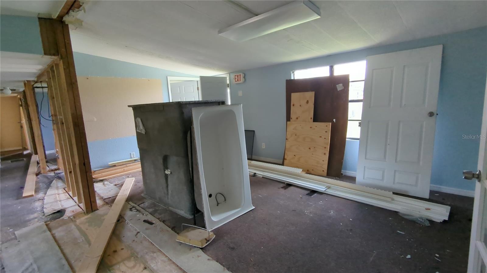 OM681371 Property Photo