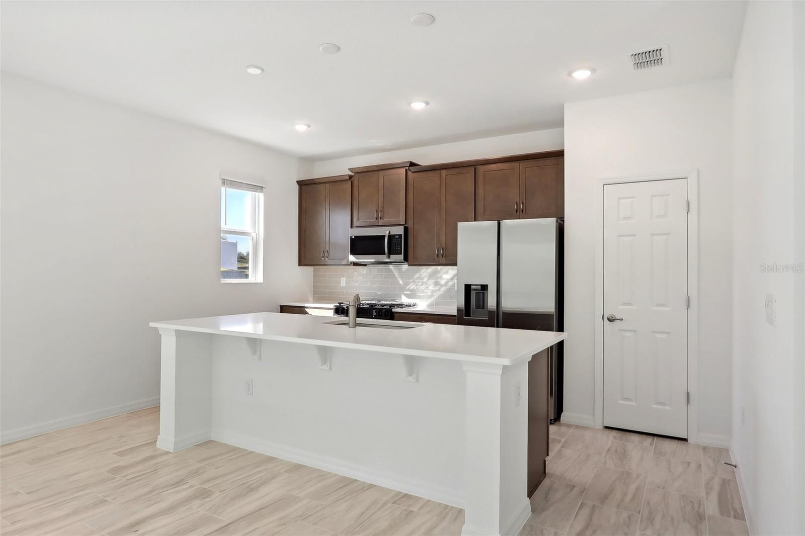 27512 STELLAR SEA WAY, HOWEY IN THE HILLS, FL, 34737