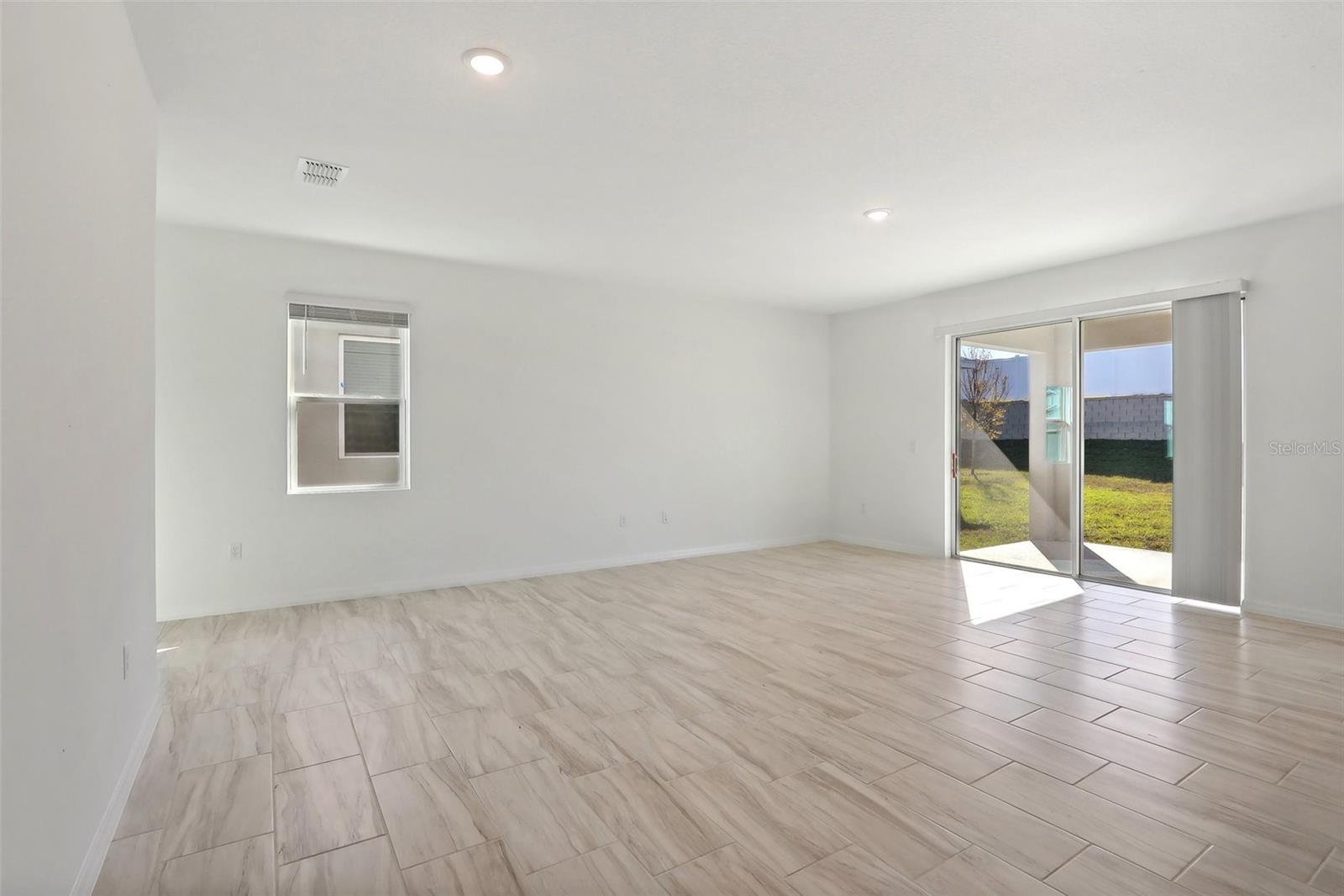 27512 STELLAR SEA WAY, HOWEY IN THE HILLS, FL, 34737