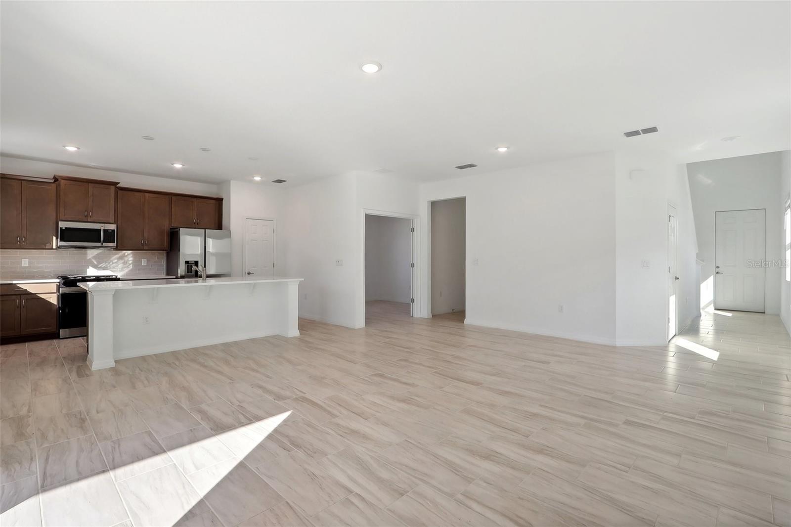 27512 STELLAR SEA WAY, HOWEY IN THE HILLS, FL, 34737