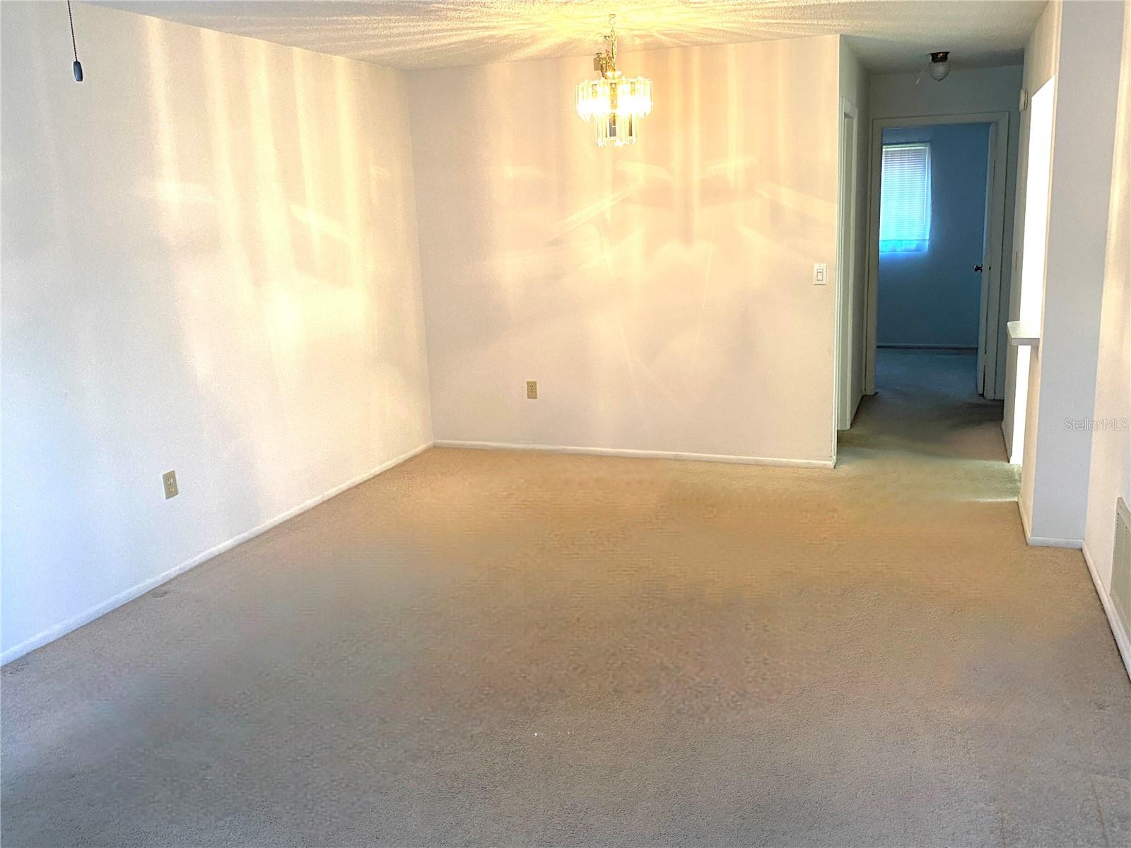 390 301 BLVD W #5B, BRADENTON, FL, 34205