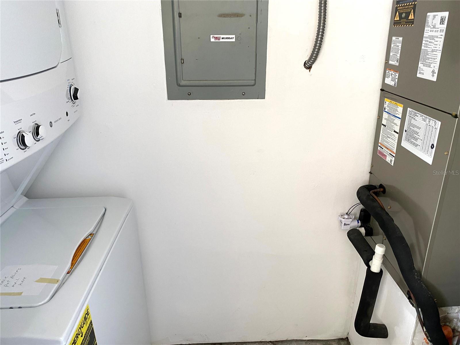 390 301 BLVD W #5B, BRADENTON, FL, 34205