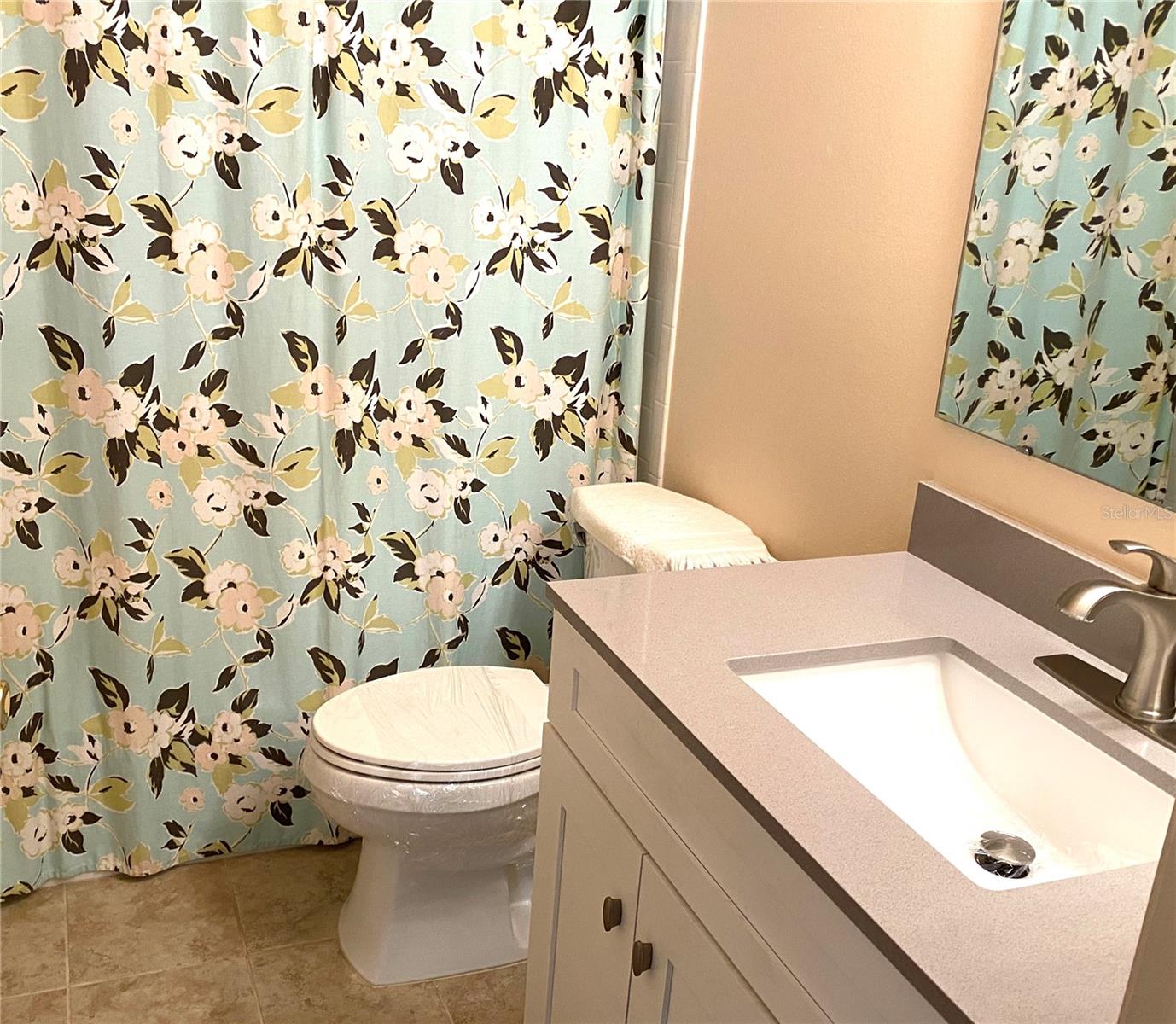 390 301 BLVD W #5B, BRADENTON, FL, 34205