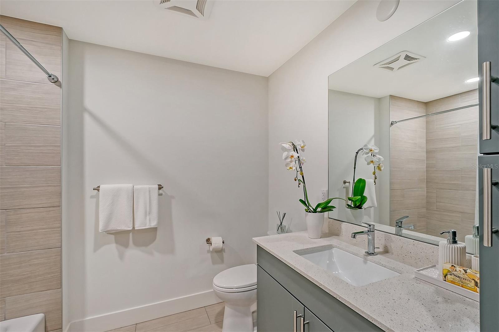 1709 N TAMIAMI TRL #310, SARASOTA, FL, 34234