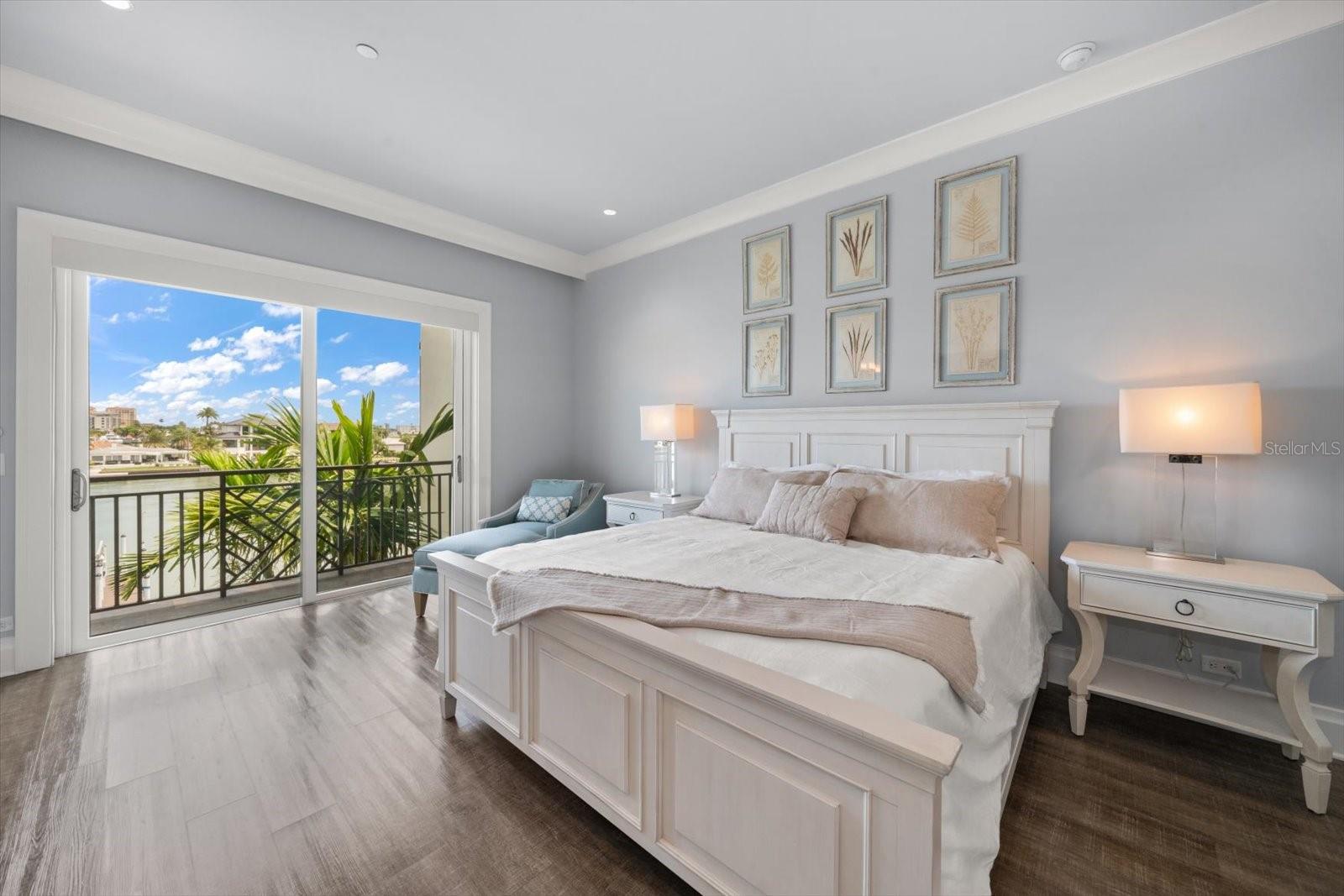158 BRIGHTWATER DR #1, CLEARWATER BEACH, FL, 33767