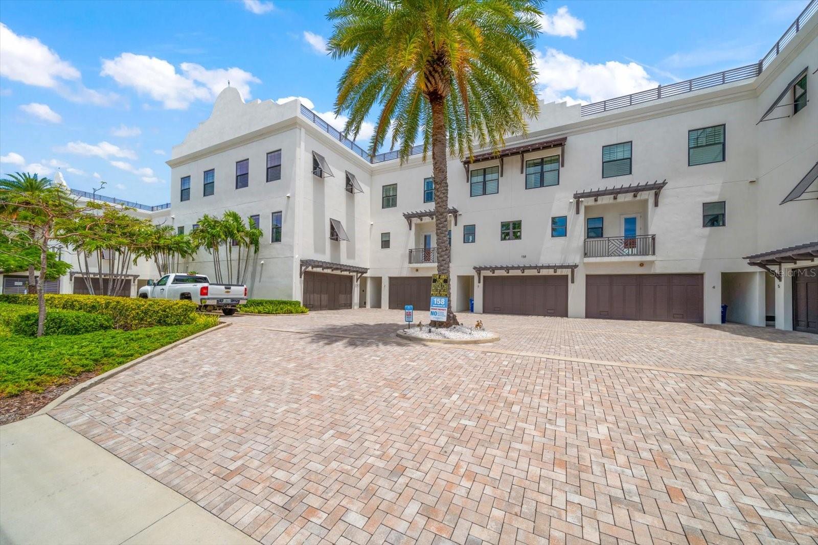 158 BRIGHTWATER DR #1, CLEARWATER BEACH, FL, 33767
