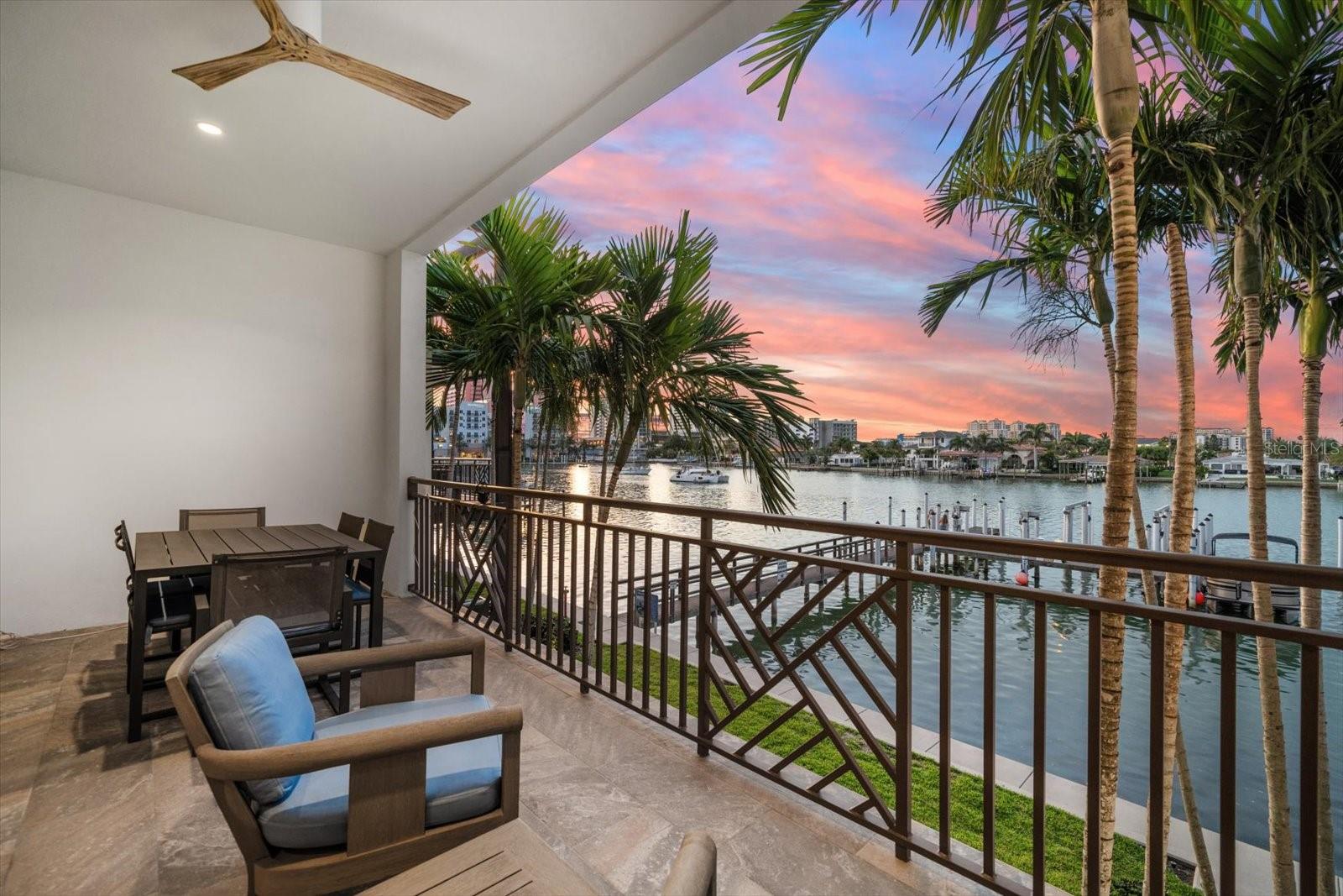 158 BRIGHTWATER DR #1, CLEARWATER BEACH, FL, 33767