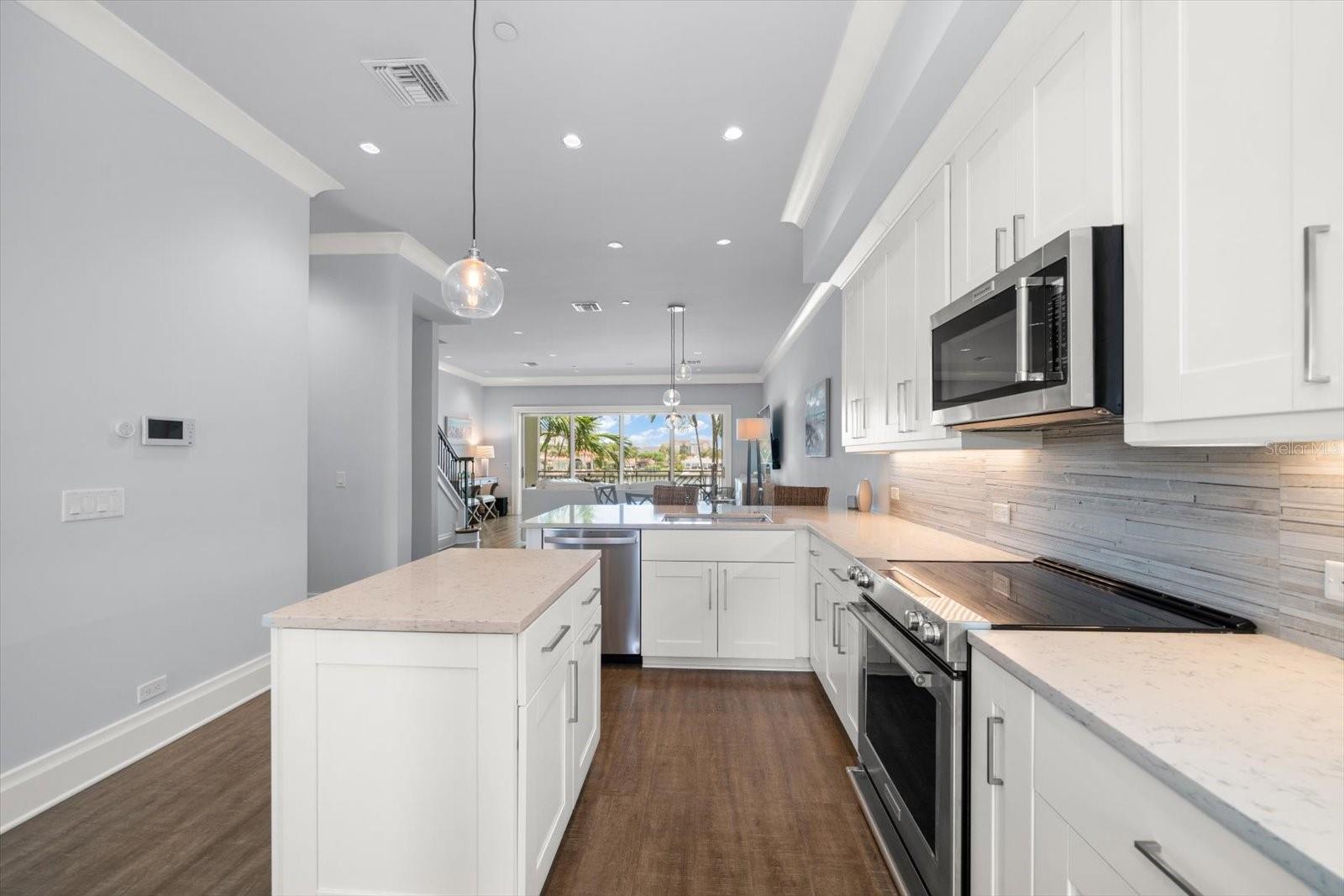 158 BRIGHTWATER DR #1, CLEARWATER BEACH, FL, 33767
