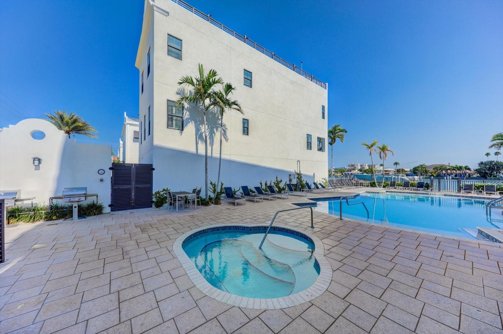 158 BRIGHTWATER DR #1, CLEARWATER BEACH, FL, 33767