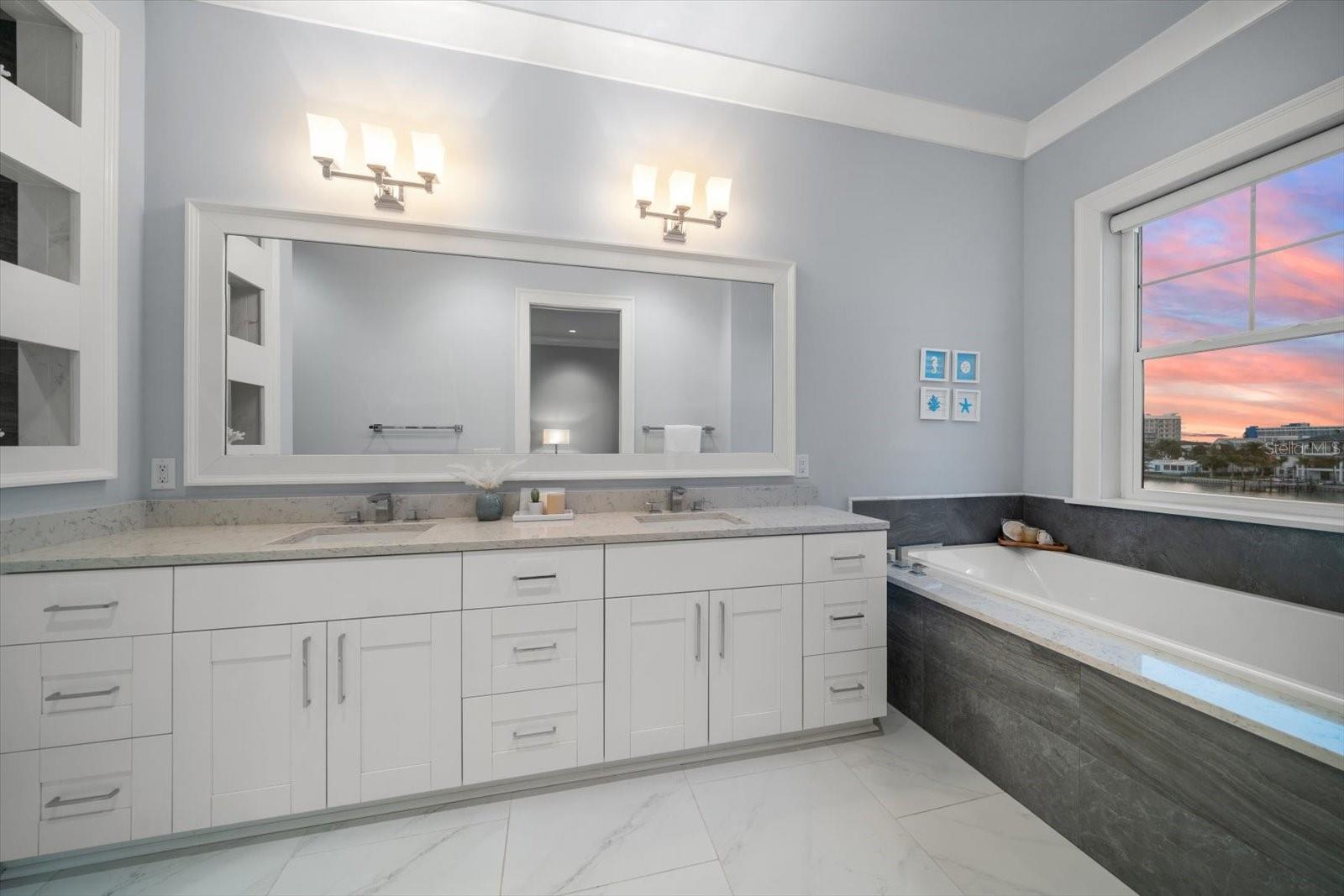 158 BRIGHTWATER DR #1, CLEARWATER BEACH, FL, 33767