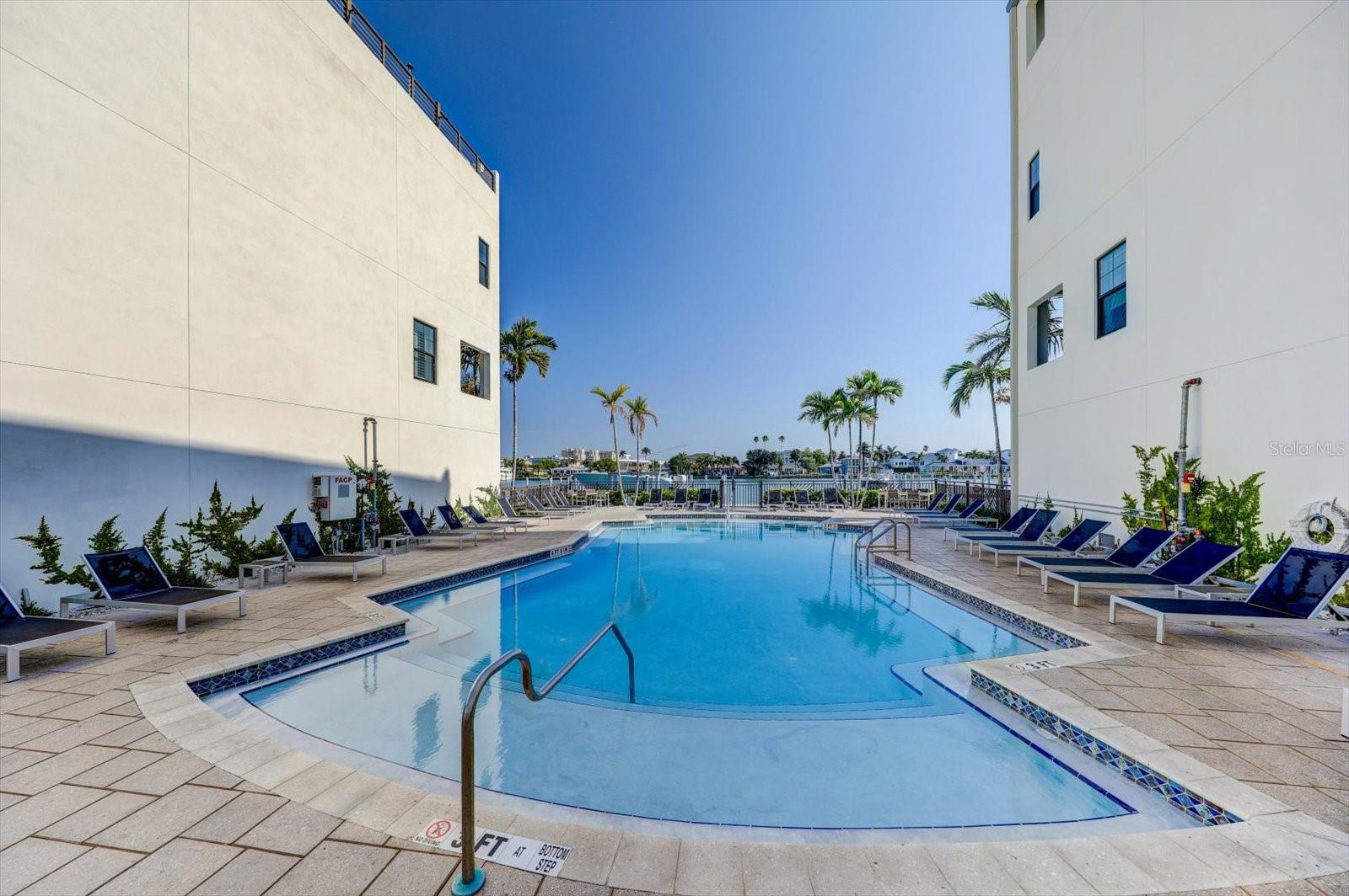 158 BRIGHTWATER DR #1, CLEARWATER BEACH, FL, 33767