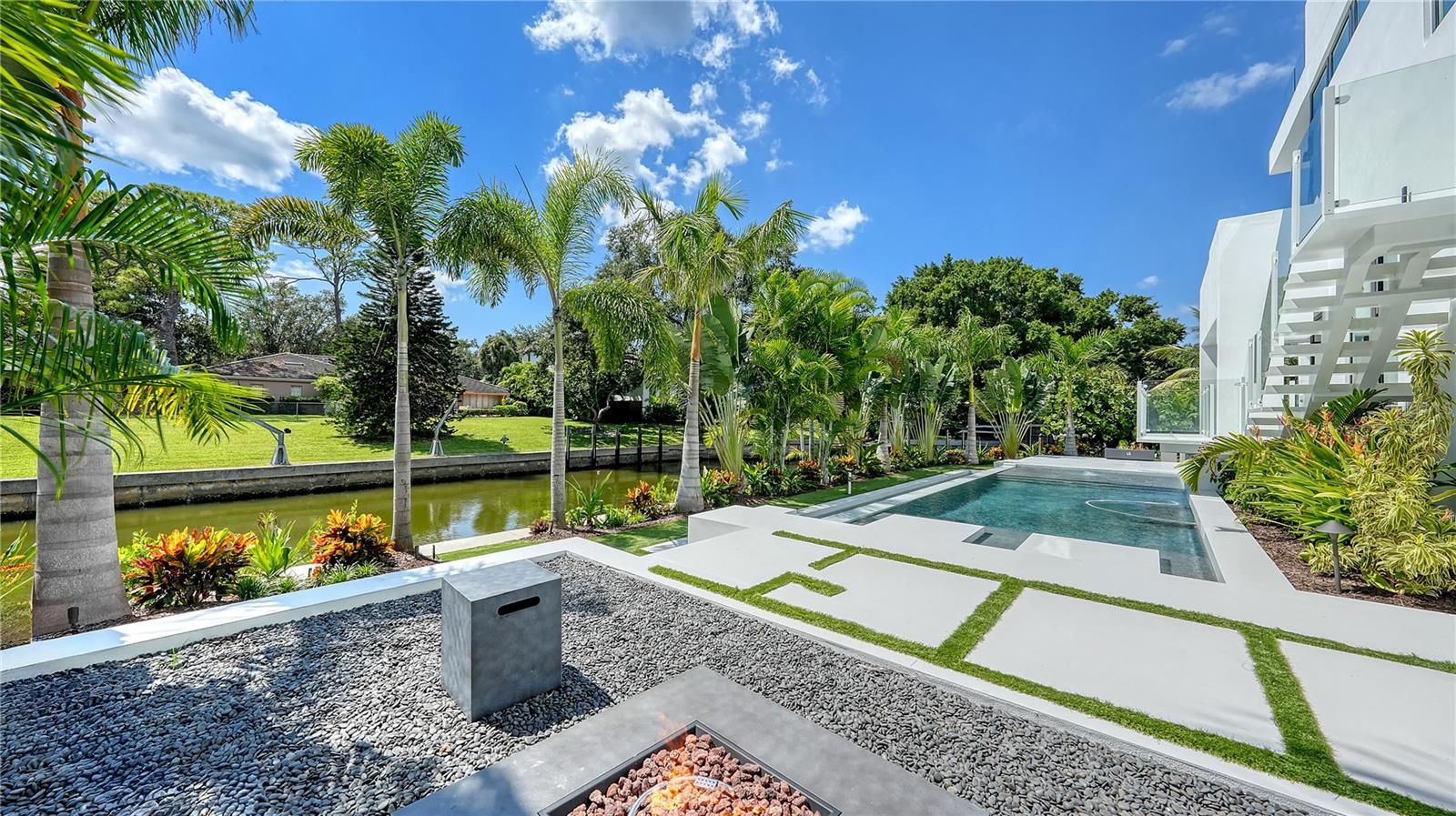 A4615836 Property Photo