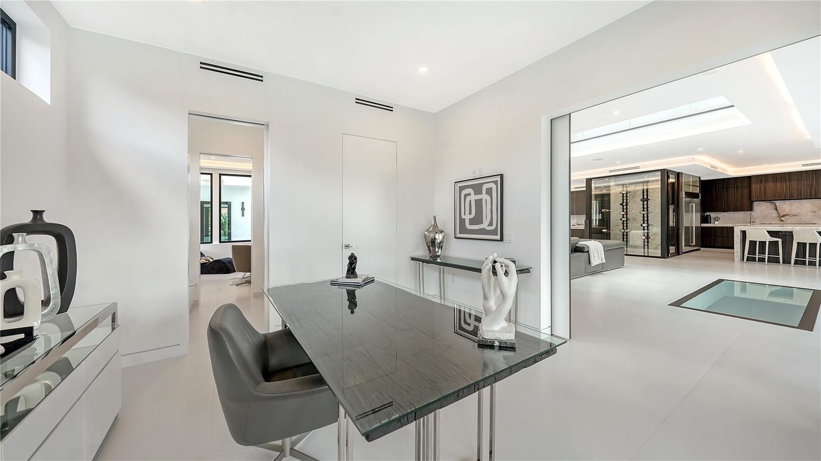 A4615836 Property Photo