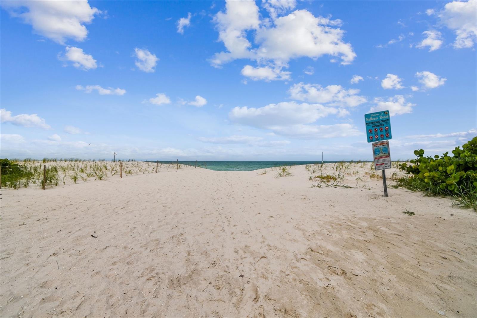 221 HOWARD DR, BELLEAIR BEACH, FL, 33786