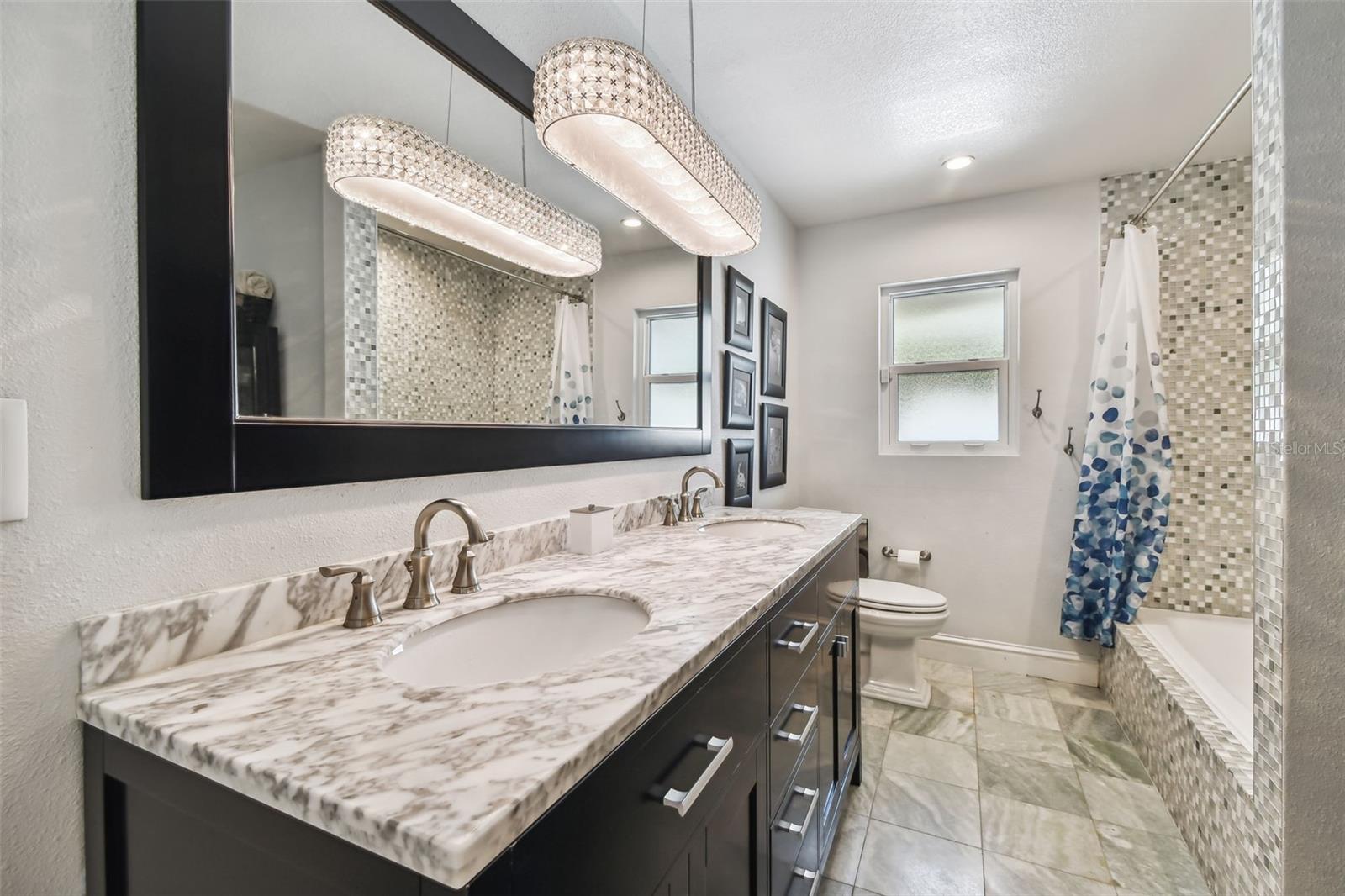 221 HOWARD DR, BELLEAIR BEACH, FL, 33786