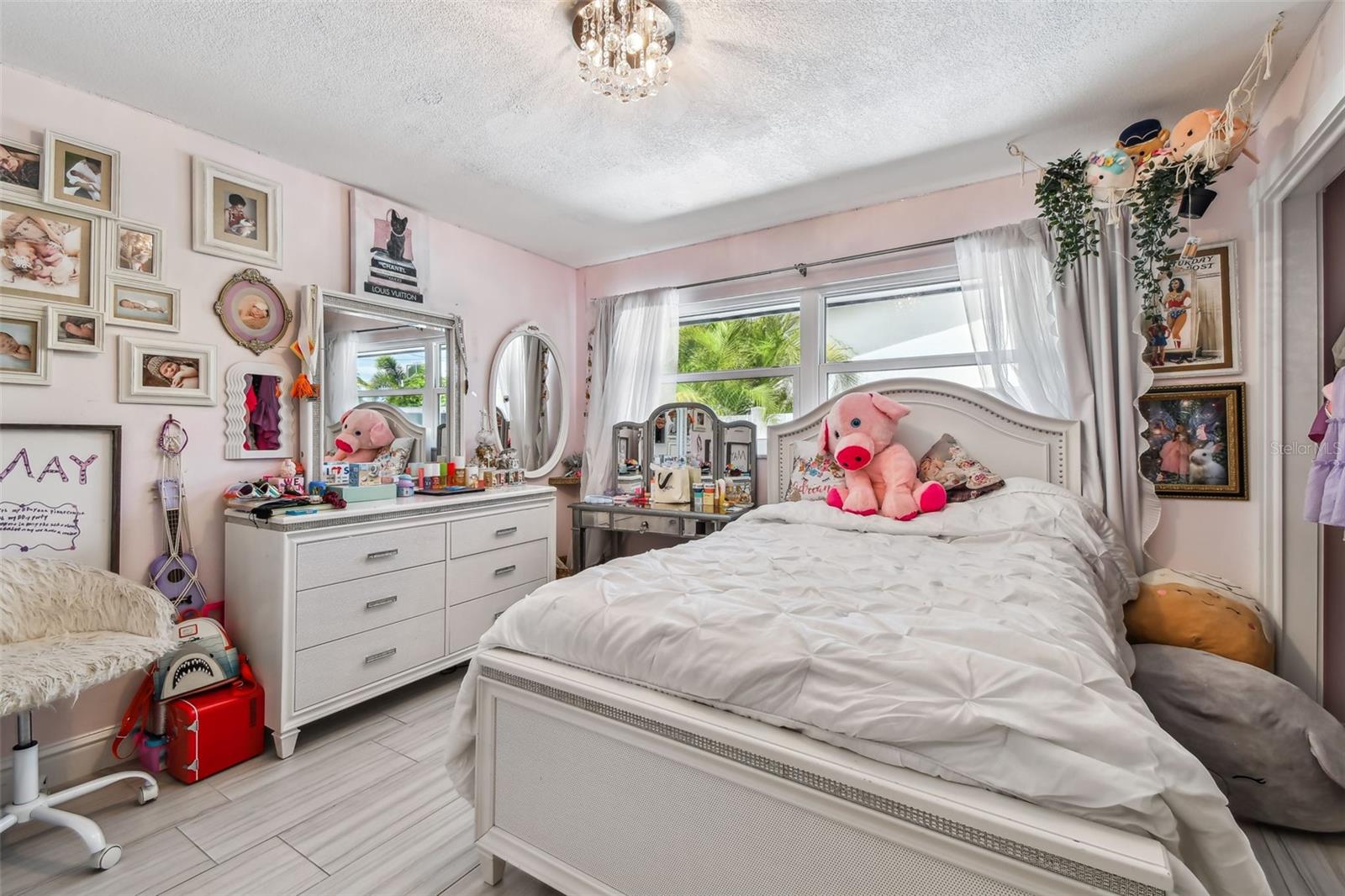 221 HOWARD DR, BELLEAIR BEACH, FL, 33786