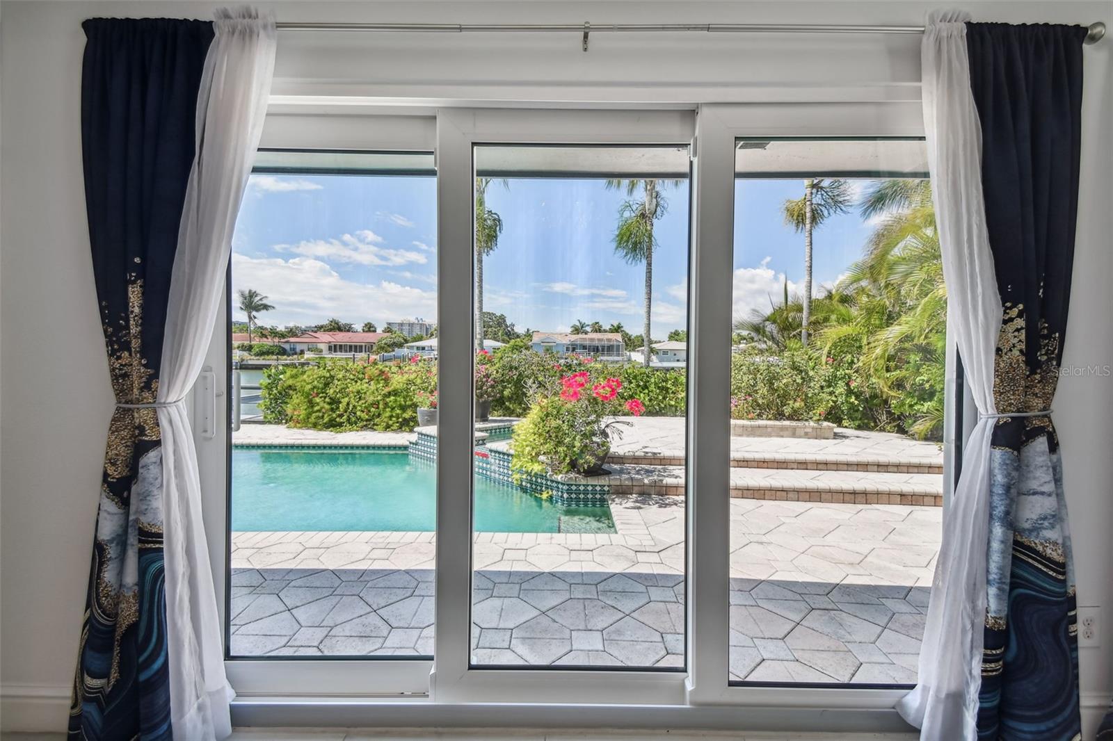 221 HOWARD DR, BELLEAIR BEACH, FL, 33786