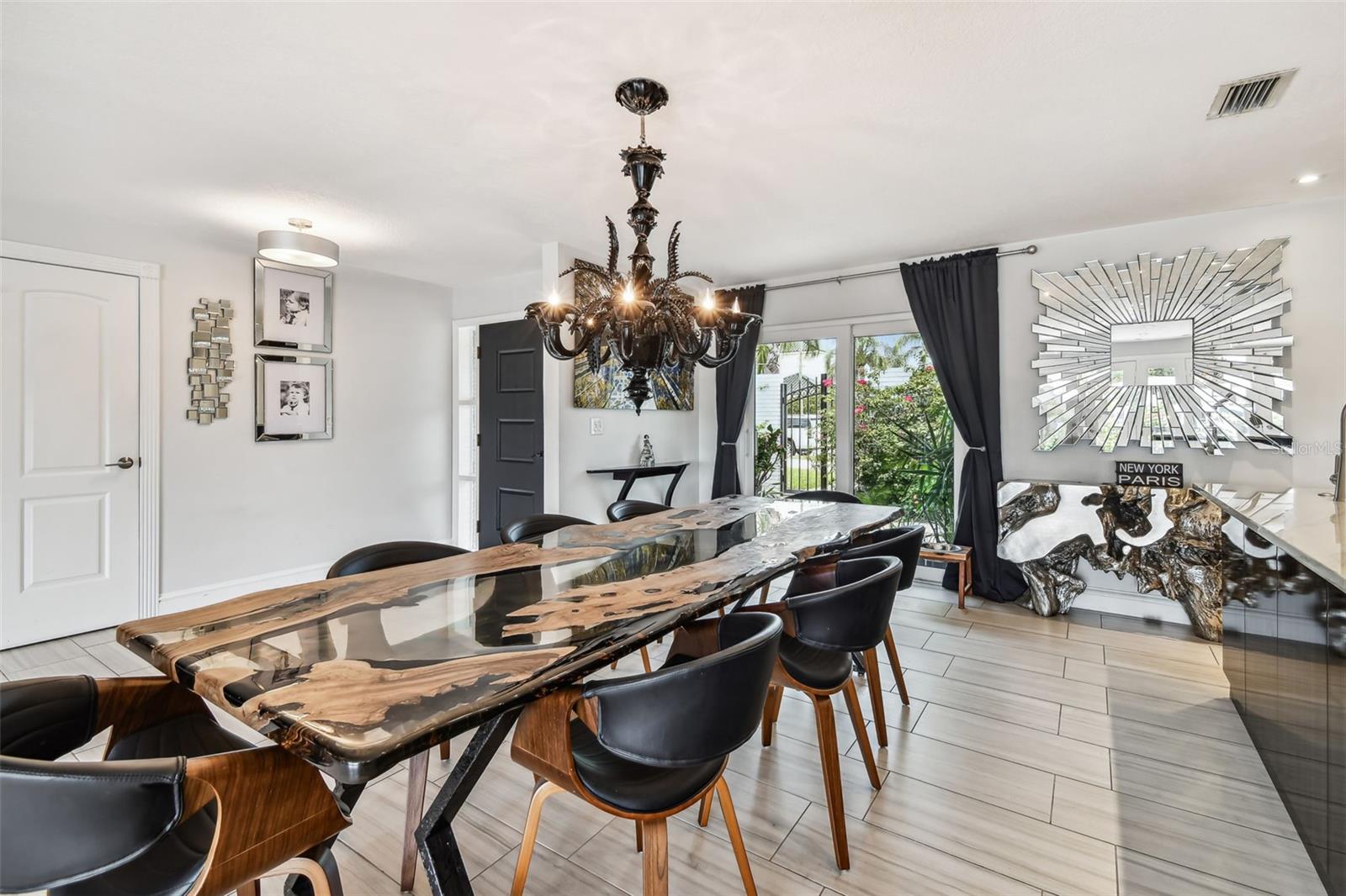 221 HOWARD DR, BELLEAIR BEACH, FL, 33786