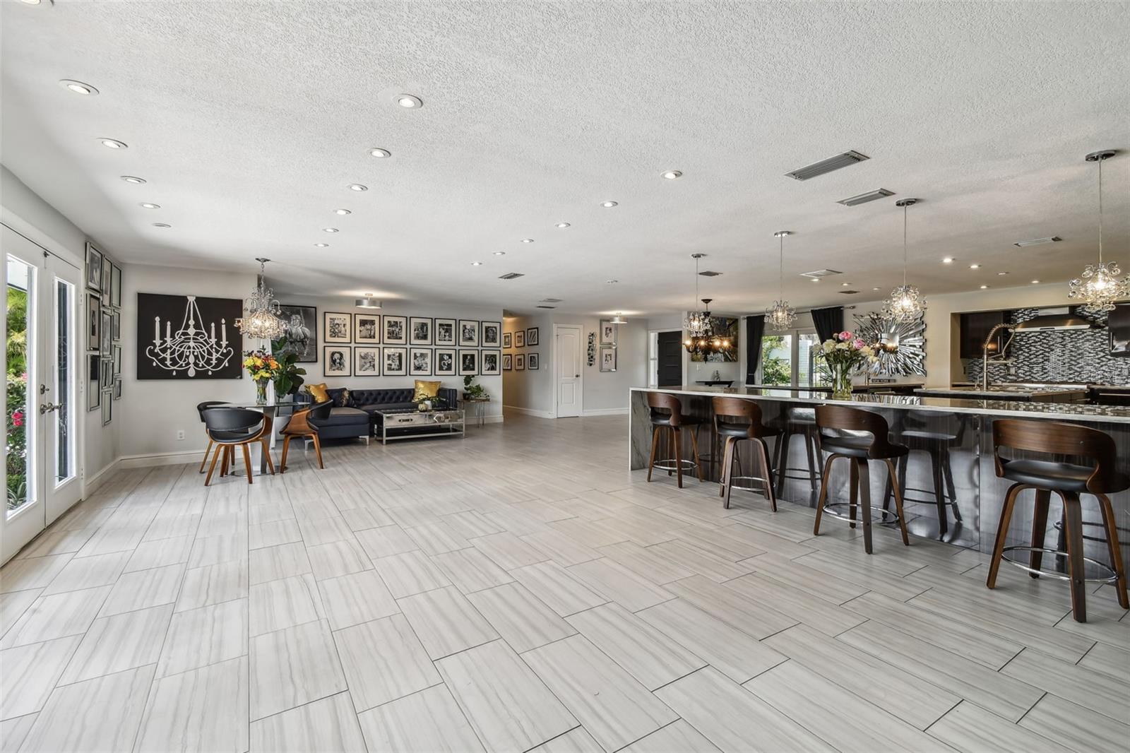 221 HOWARD DR, BELLEAIR BEACH, FL, 33786