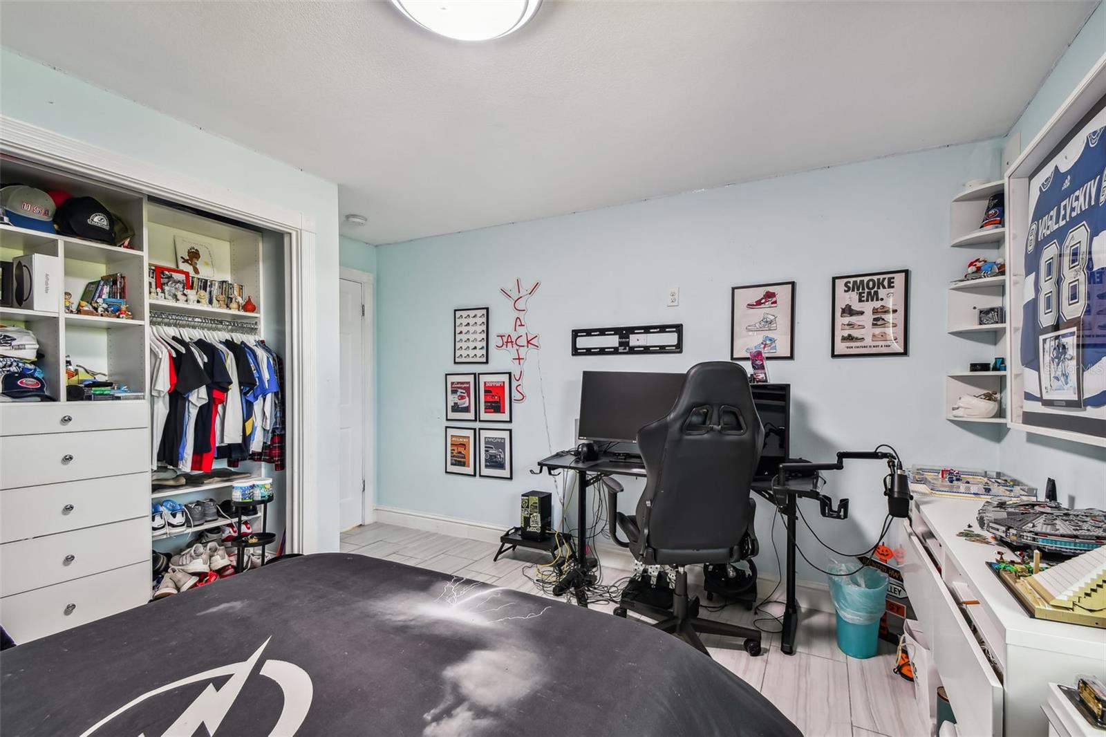 221 HOWARD DR, BELLEAIR BEACH, FL, 33786
