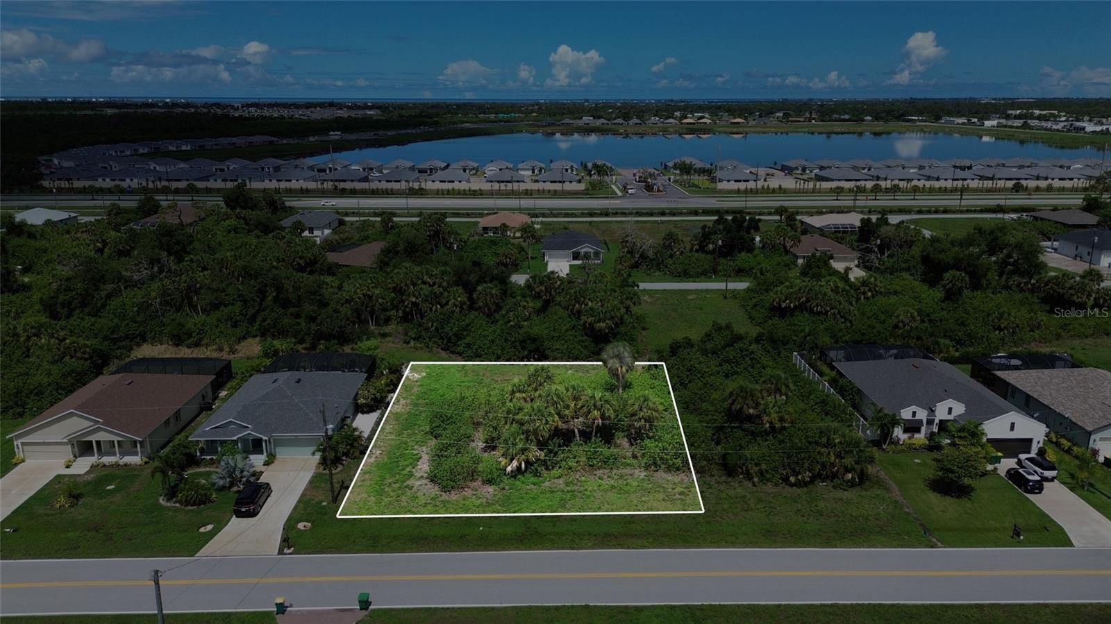 275 INDIAN CREEK DR, ROTONDA WEST, FL, 33947