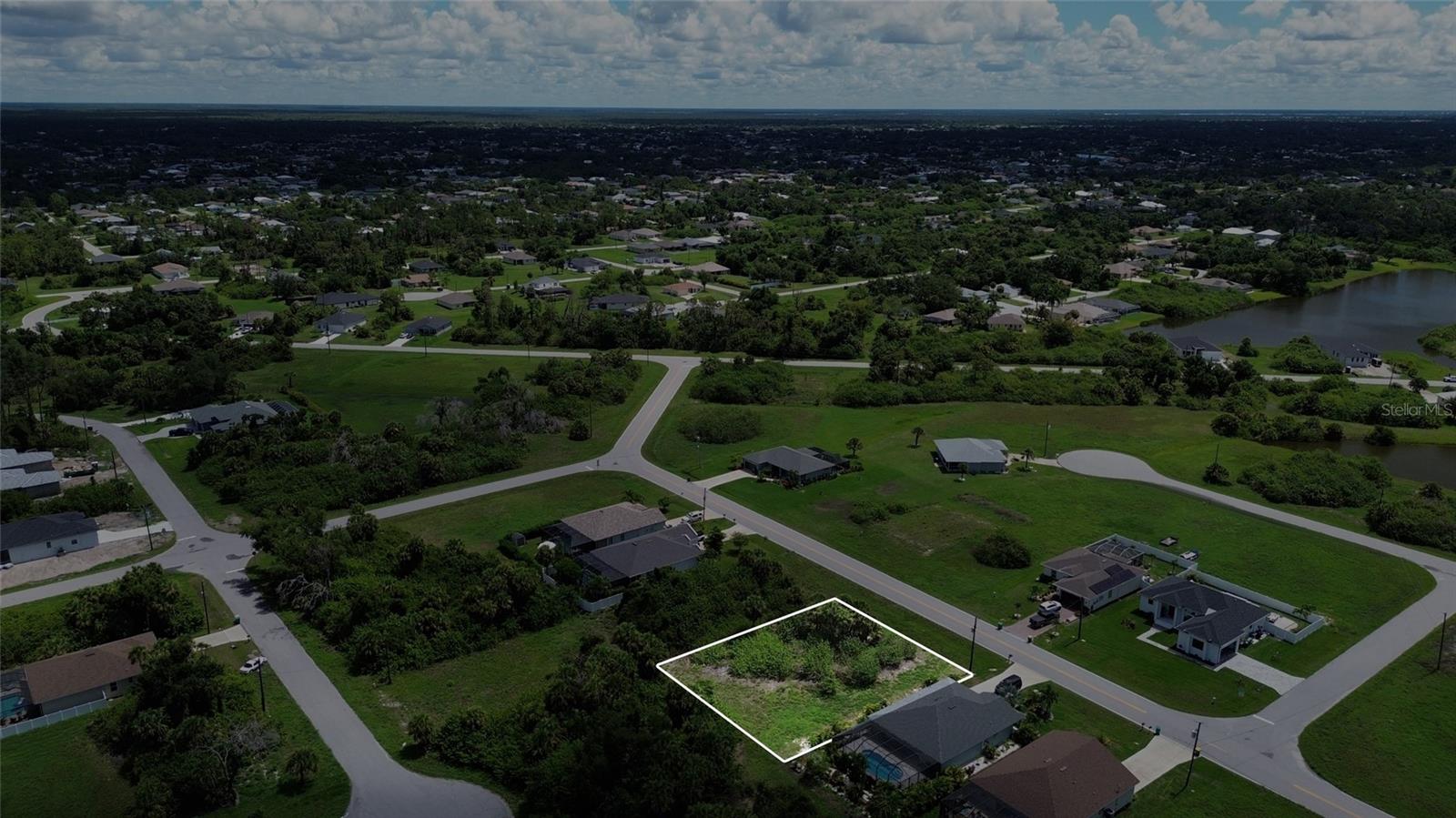 275 INDIAN CREEK DR, ROTONDA WEST, FL, 33947