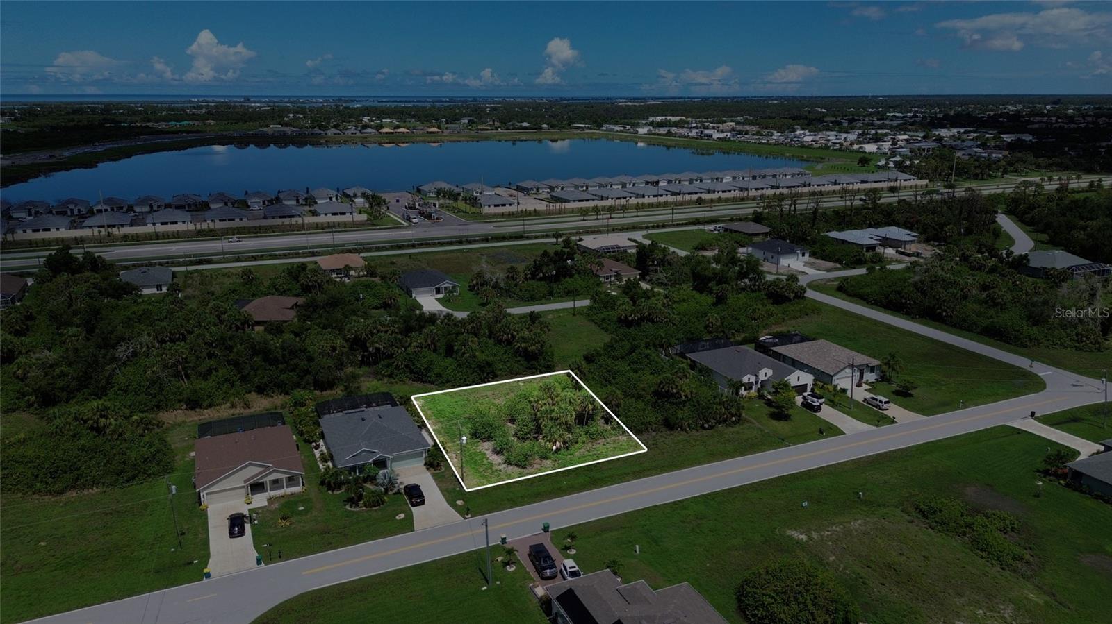 275 INDIAN CREEK DR, ROTONDA WEST, FL, 33947