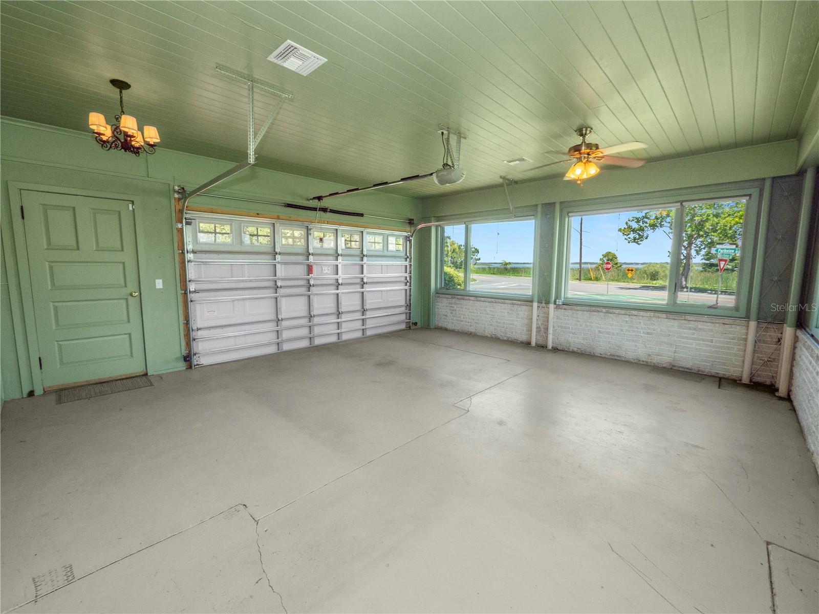 1342 W LAKE PARKER DR, LAKELAND, FL, 33805