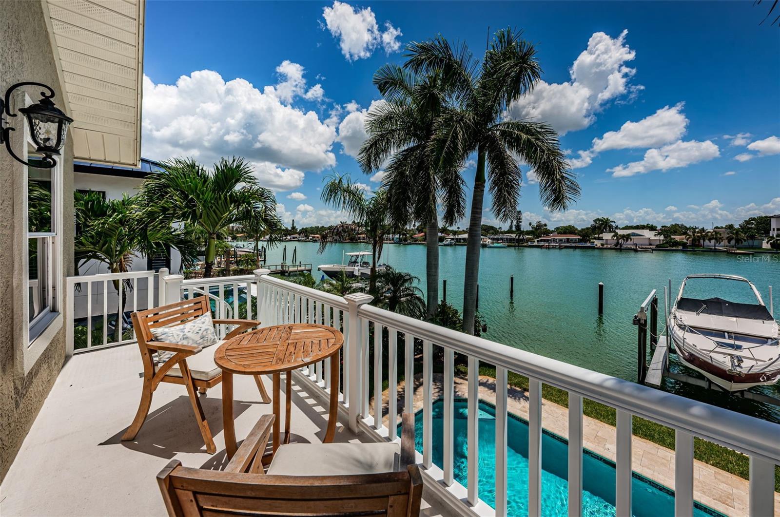 10109 TARPON DR, TREASURE ISLAND, FL, 33706