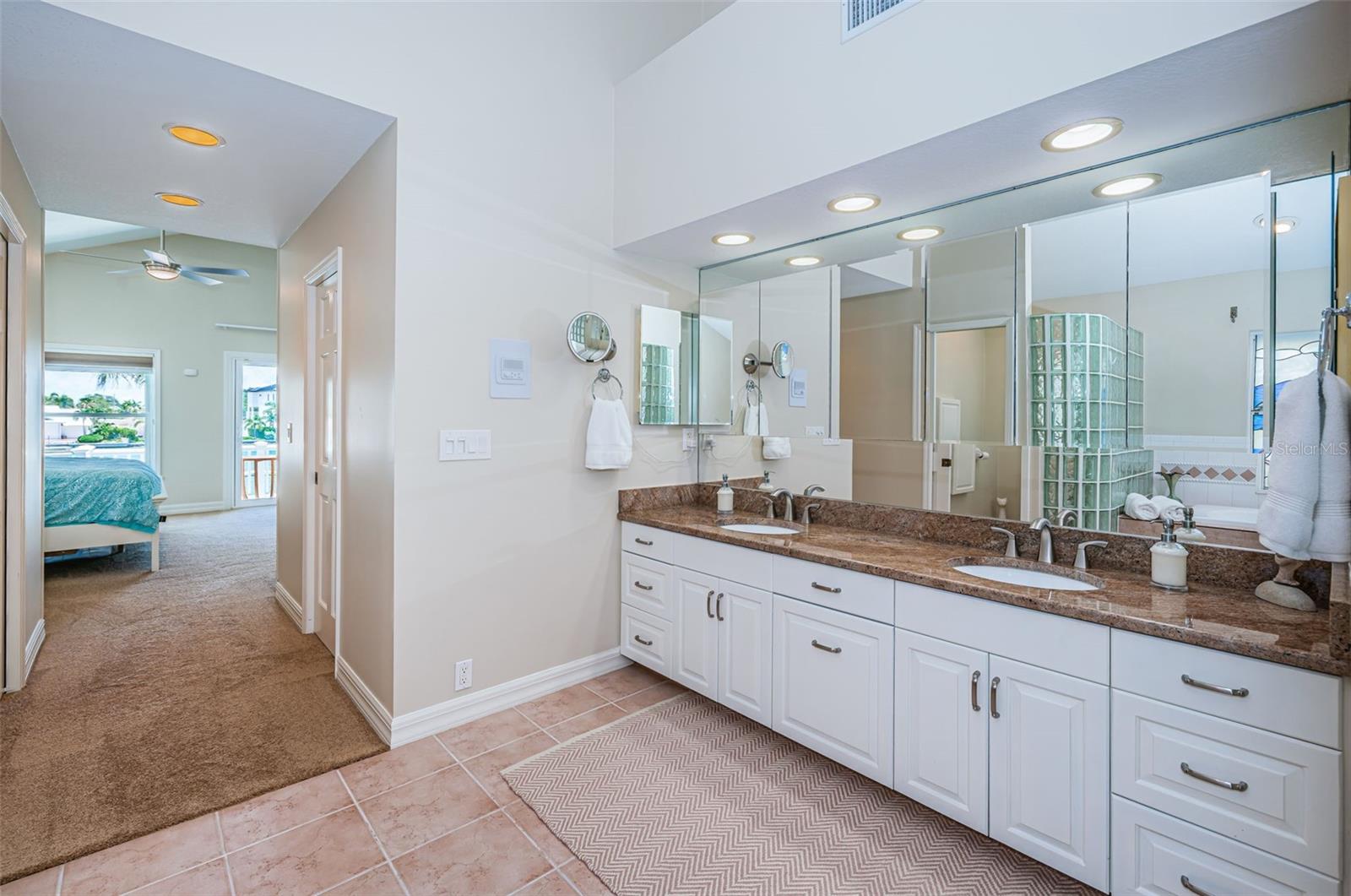 10109 TARPON DR, TREASURE ISLAND, FL, 33706
