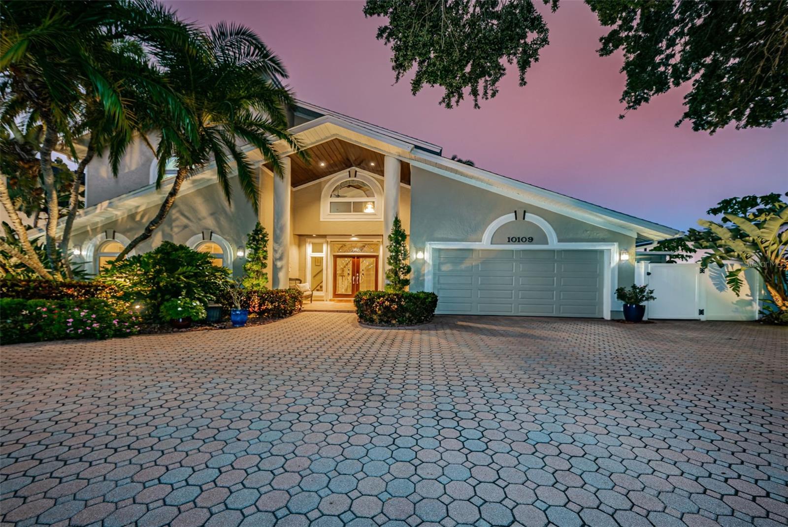 10109 TARPON DR, TREASURE ISLAND, FL, 33706