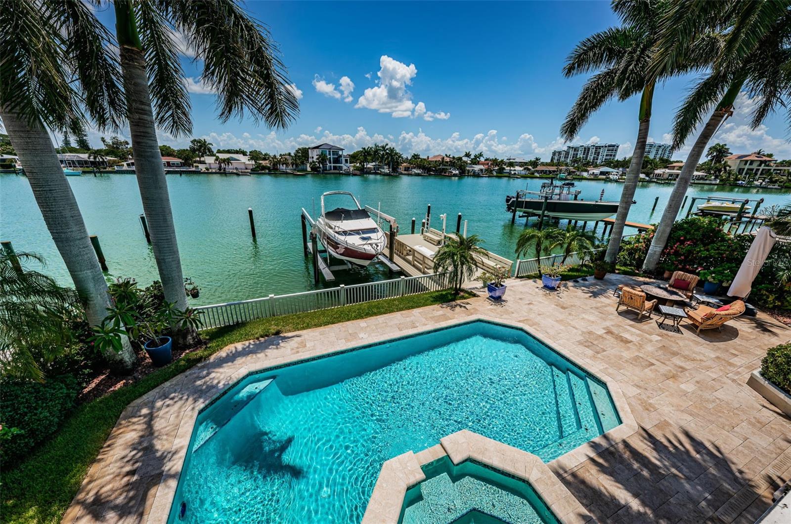 10109 TARPON DR, TREASURE ISLAND, FL, 33706