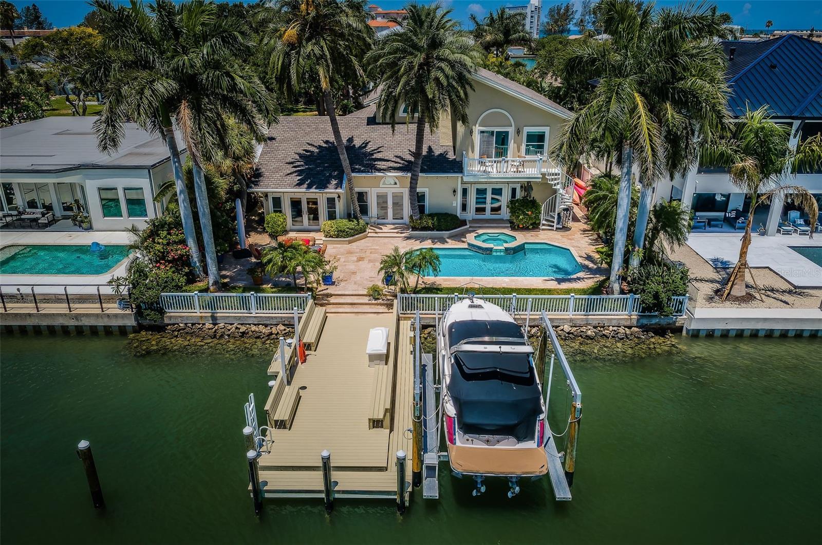 10109 TARPON DR, TREASURE ISLAND, FL, 33706