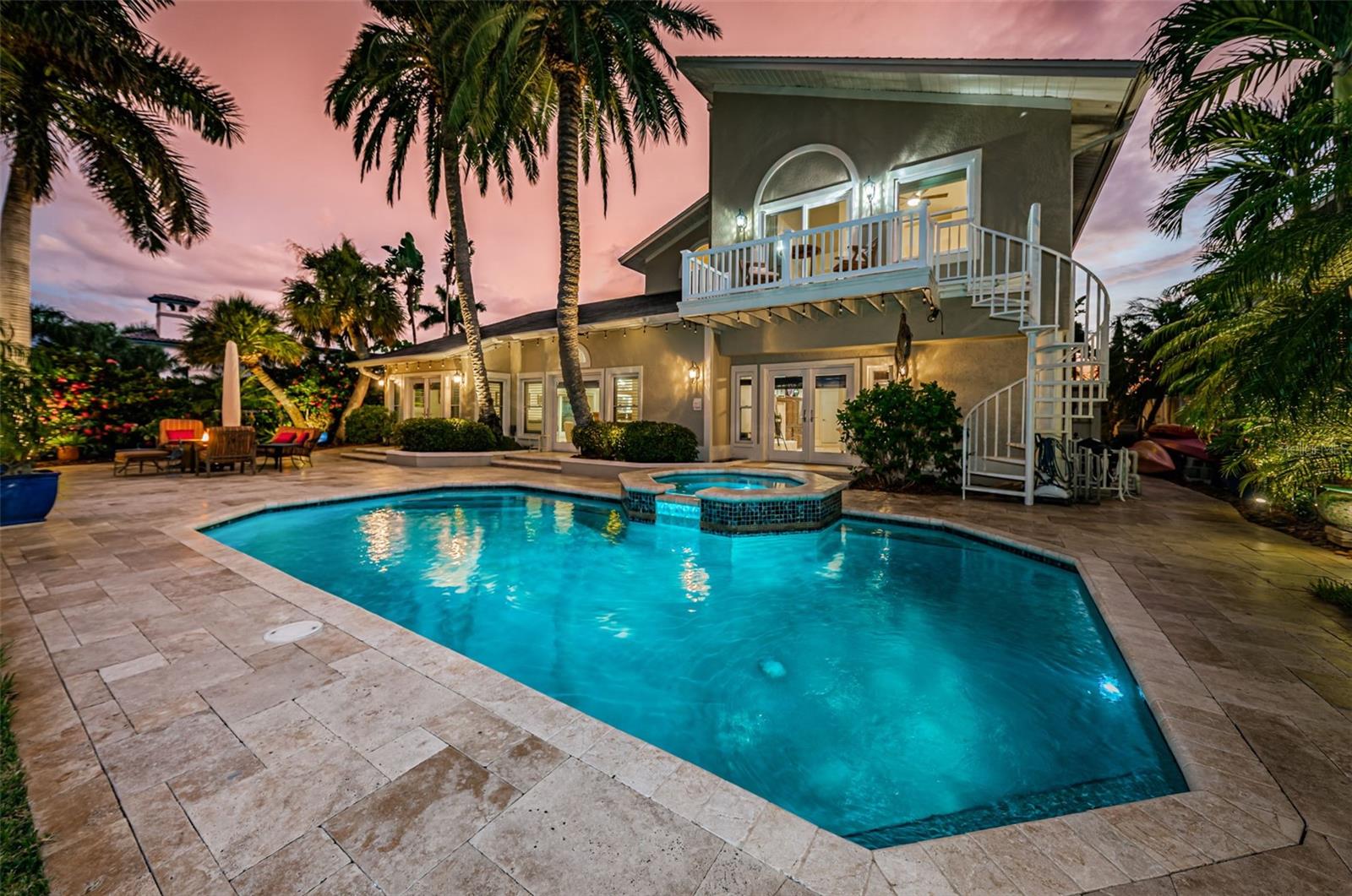 10109 TARPON DR, TREASURE ISLAND, FL, 33706