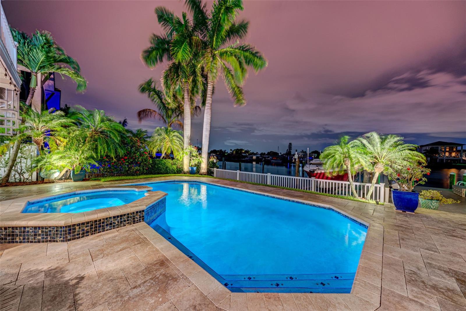 10109 TARPON DR, TREASURE ISLAND, FL, 33706